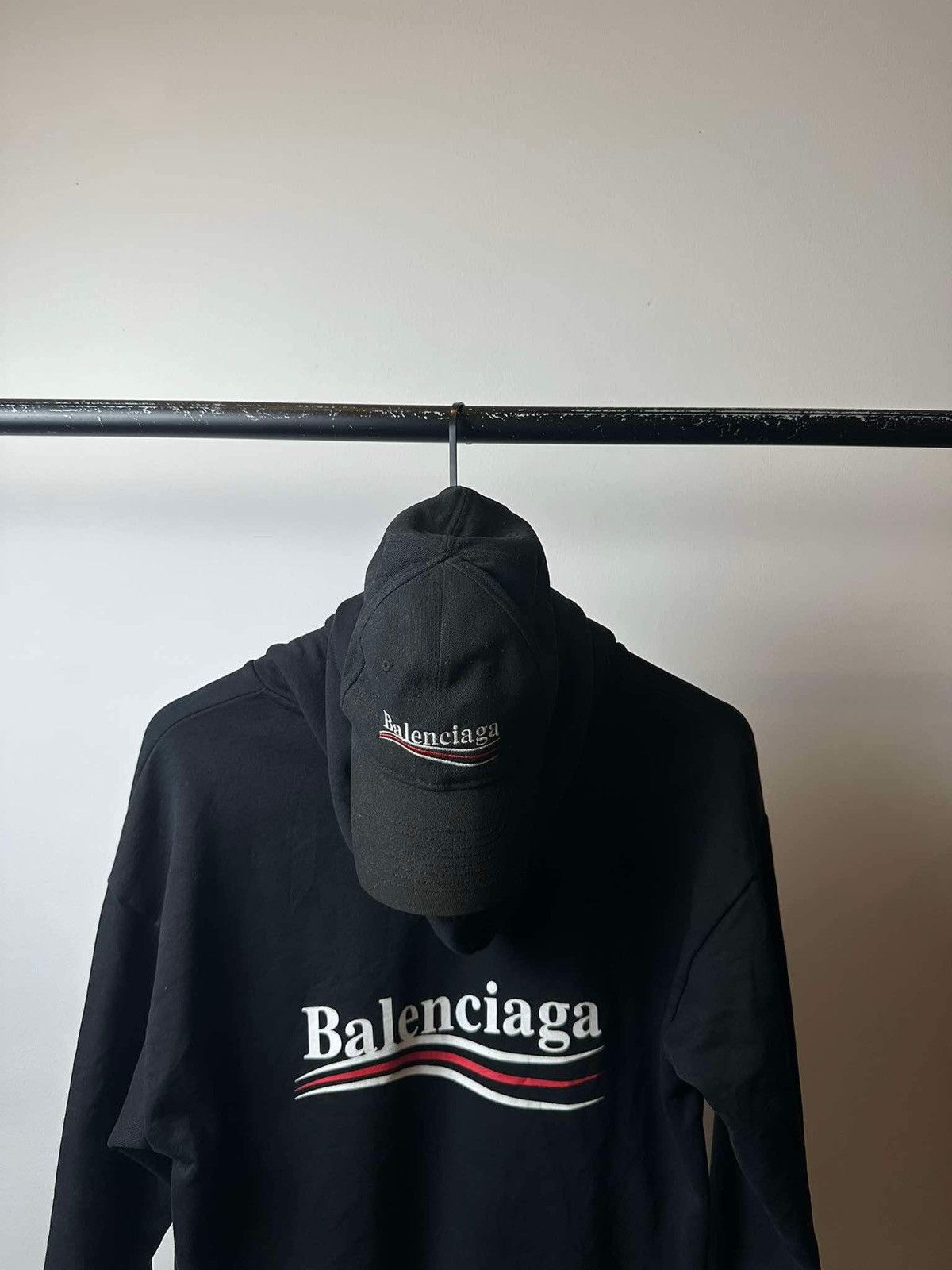 Balenciaga wave cap online