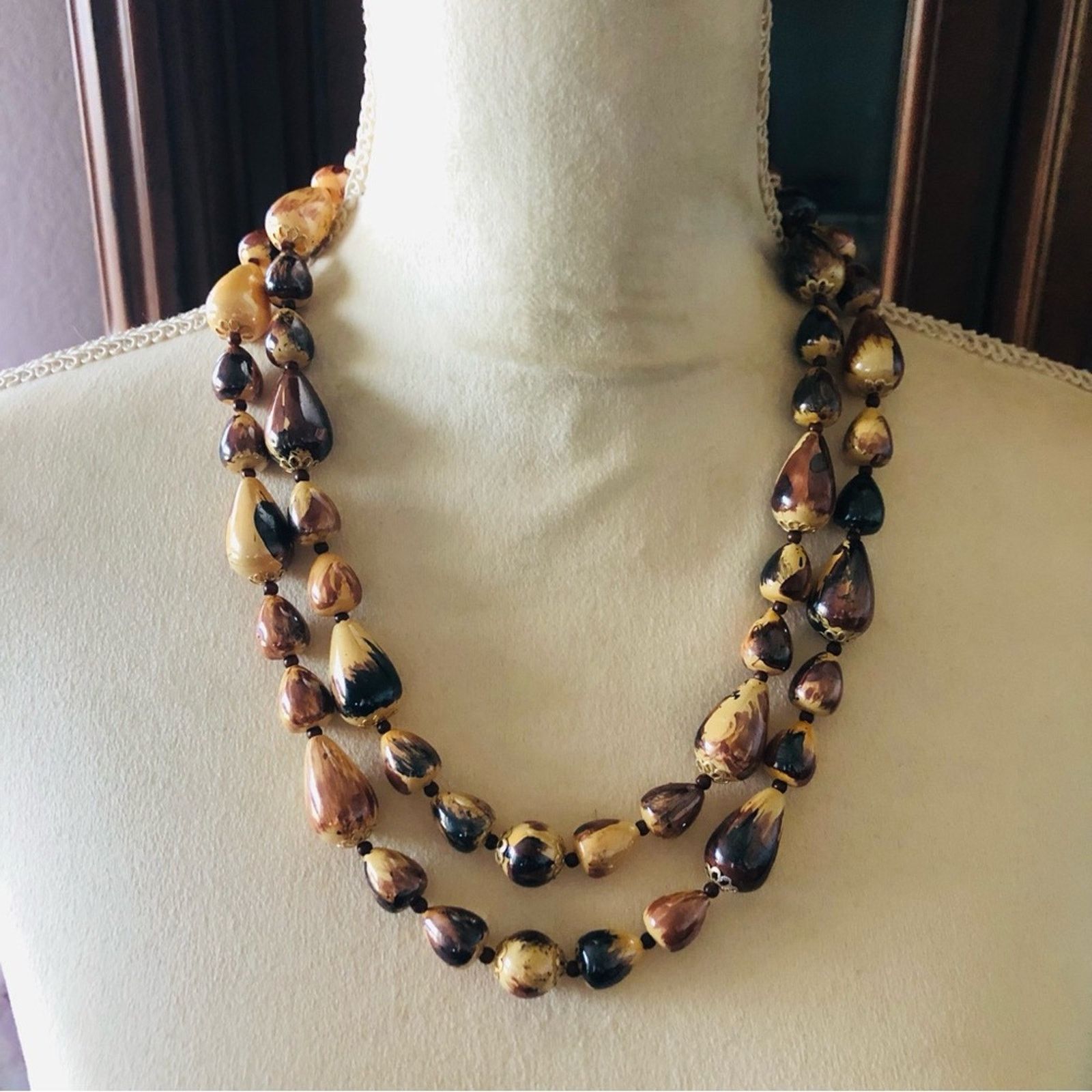Vintage Vintage double strand layered marbled lucite beaded necklace Size ONE SIZE - 3 Thumbnail
