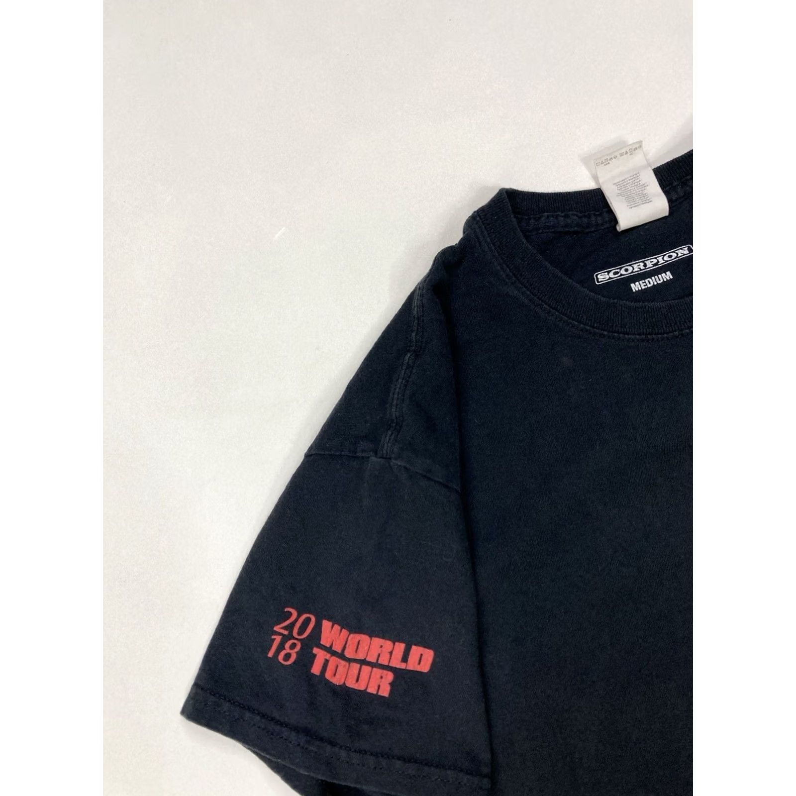 Vintage VINTAGE Drake Scorpion Graphic T-shirt Women Medium Black Short Sleeve Crew Neck Pullover Casual Music Merch Size M / US 6-8 / IT 42-44 - 5 Thumbnail