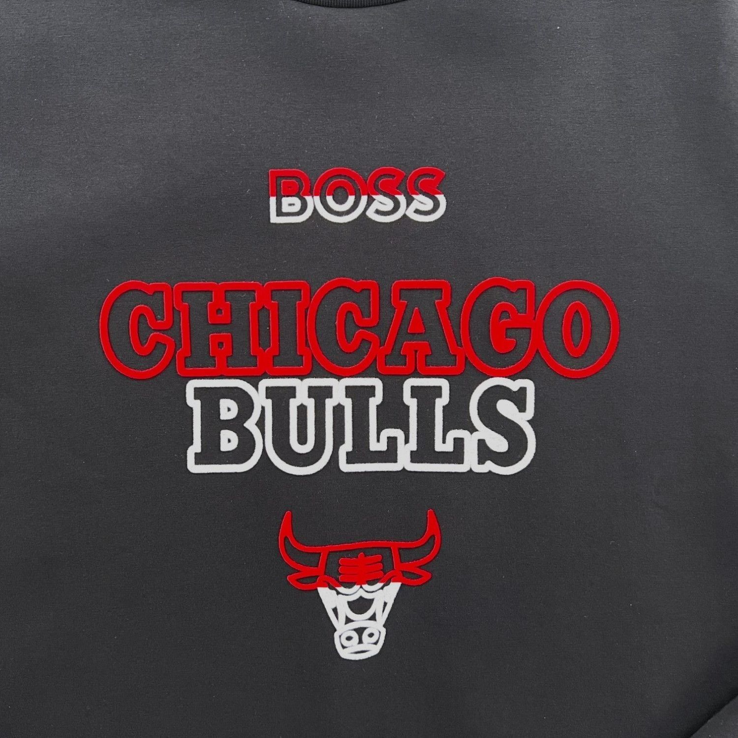 Hugo Boss × NBA Hugo Boss X Chicago Bulls NBA Collection Crewneck Sweatshirt Size US XXL / EU 58 / 5 - 2 Thumbnail