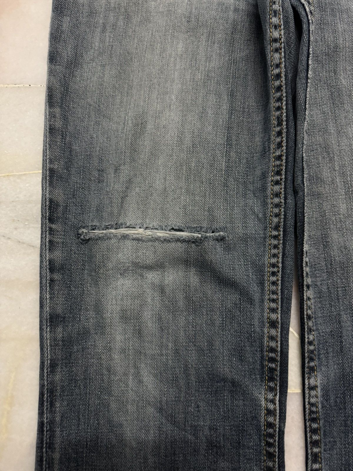 Levi's LEVI'S 511 SLIM VINTAGE Y2K GRUNGE THRASHED RARE Size US 33 - 4 Thumbnail