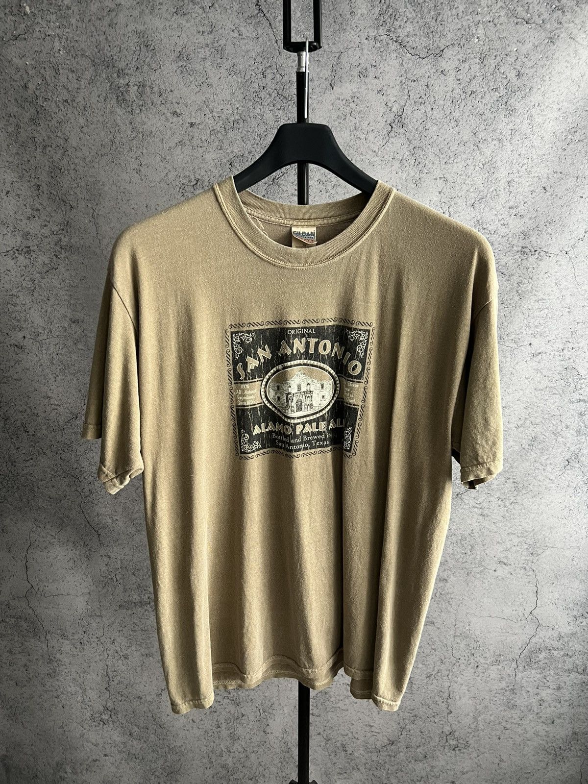 Gildan Vintage Gildan T-Shirt San Antonio Printed Y2K Tee Size US XL / EU 56 / 4 - 1 Thumbnail