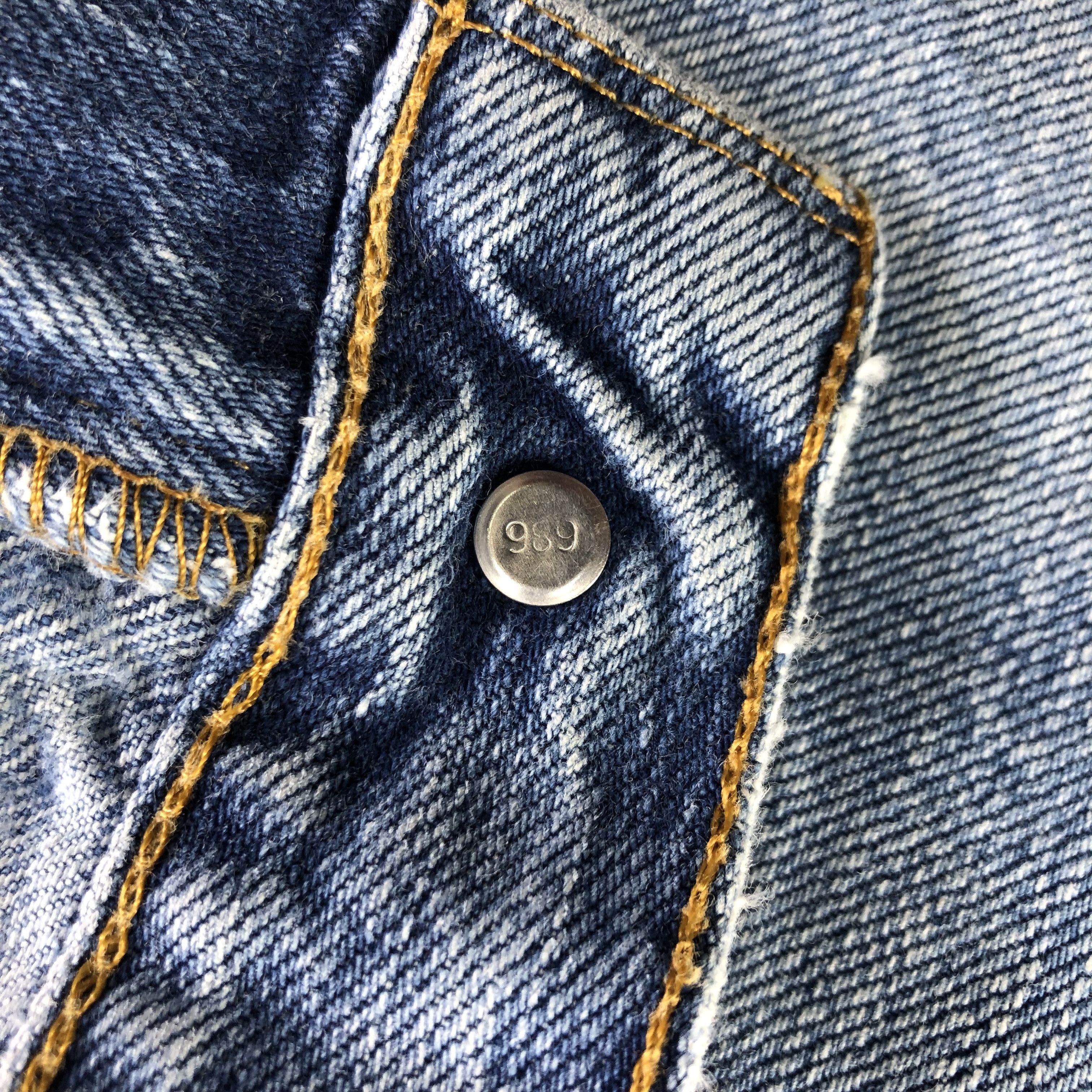 Levi's × Vintage Vintage Blue Wash Levis 550 Jeans-JM3486 Size US 33 - 11 Thumbnail