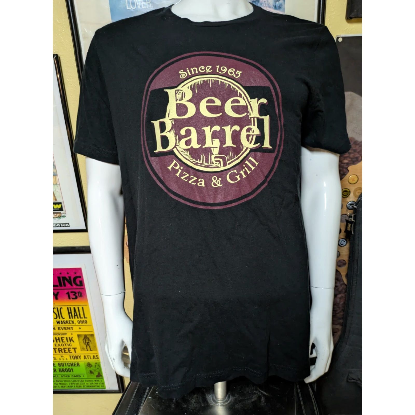 Vintage Beer Barrel Pizza & Grill T Shirt XL Black Canvas Mens 100% Cotton Bar Theme Shirts Bars 2000s Size US XL / EU 56 / 4 - 2 Thumbnail