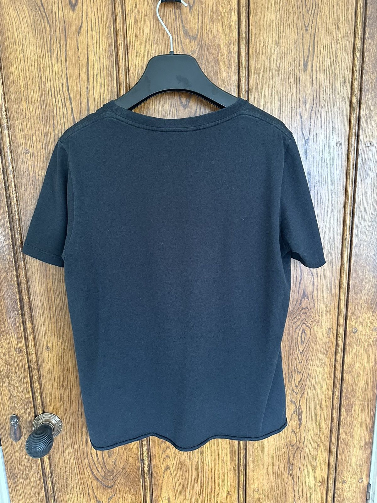 Saint Laurent Paris $550 Saint Laurent Rive Gauche black logo t shirt L Size US L / EU 52-54 / 3 - 13 Thumbnail