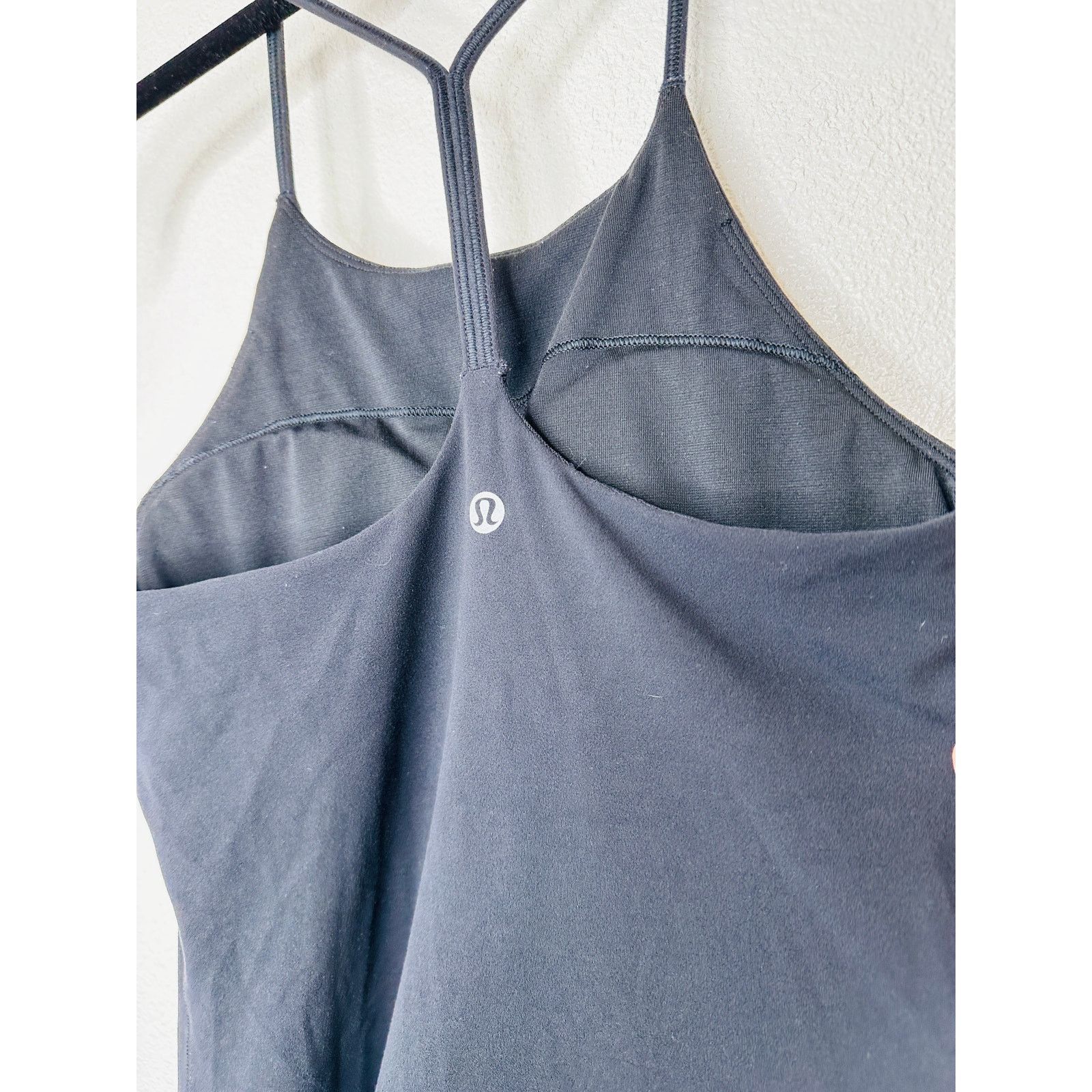 Lululemon Lululemon Black High Neck Racer Back Long Line Tank Top 4 Size S / US 4 / IT 40 - 5 Thumbnail