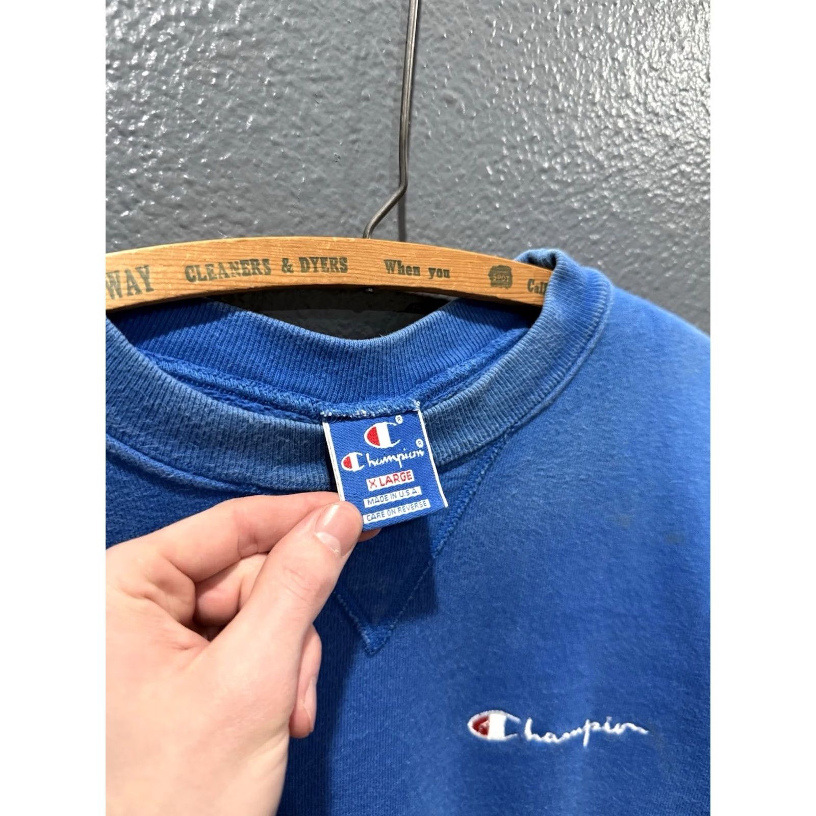 Champion VINTAGE Champion Sweatshirt XL Men’s Blue Cotton USA Pullover 80s Size US XL / EU 56 / 4 - 2 Thumbnail