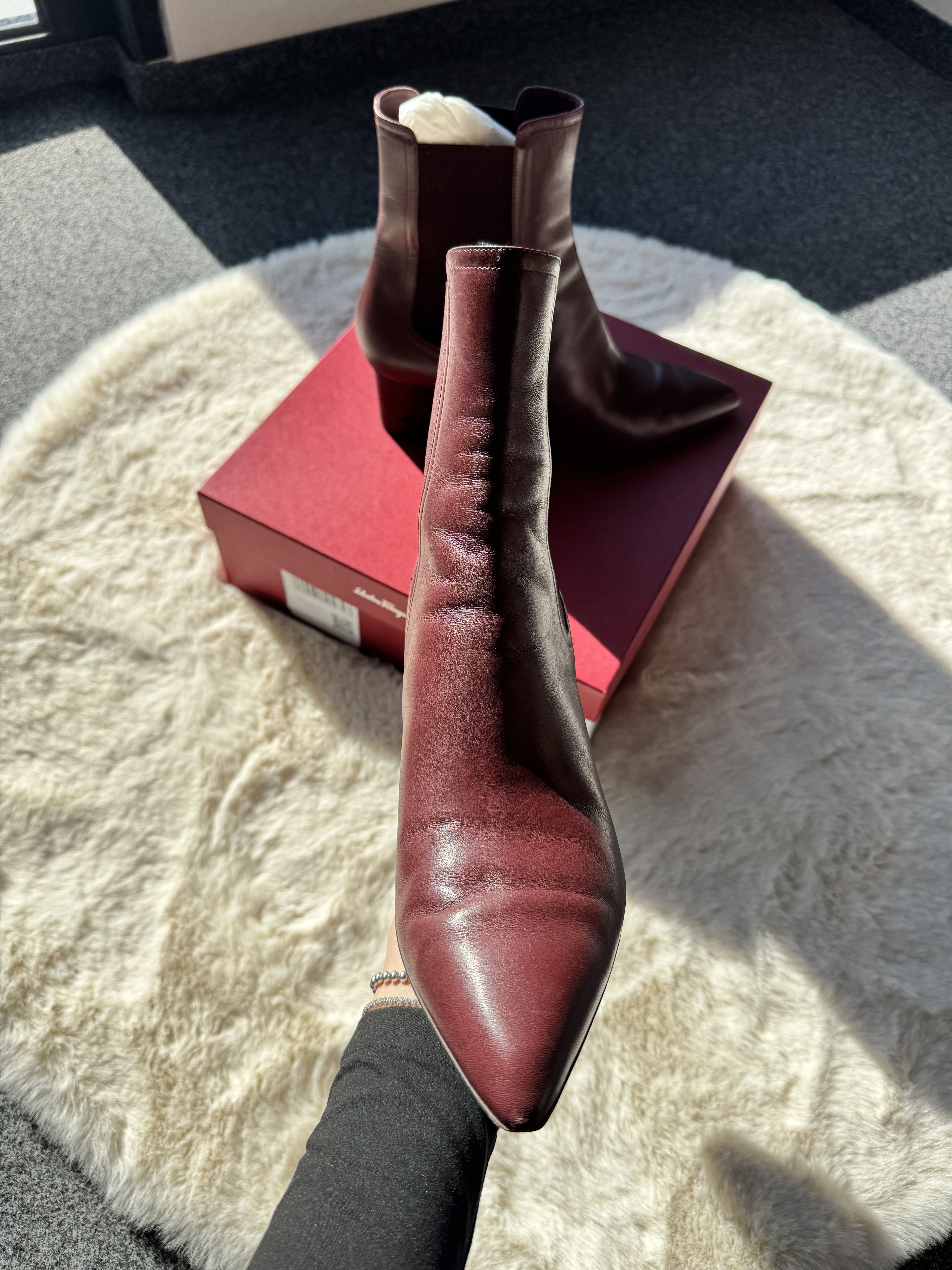 Salvatore Ferragamo Salvatore Ferragamo Velta 55 - burgundy leather ankle boots Size US 9.5 / IT 39.5 - 8 Thumbnail