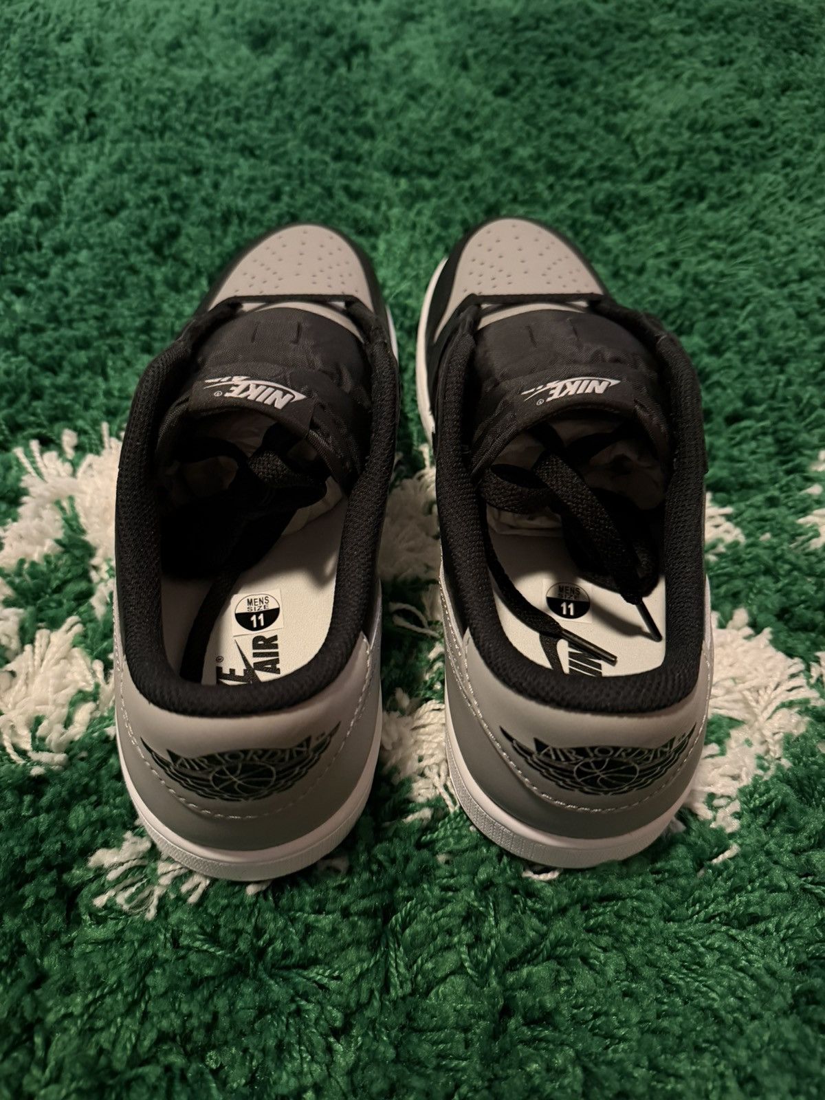 Jordan Brand Jordan 1 Low OG Shadow 11 Size US 11 / EU 44 - 5 Thumbnail