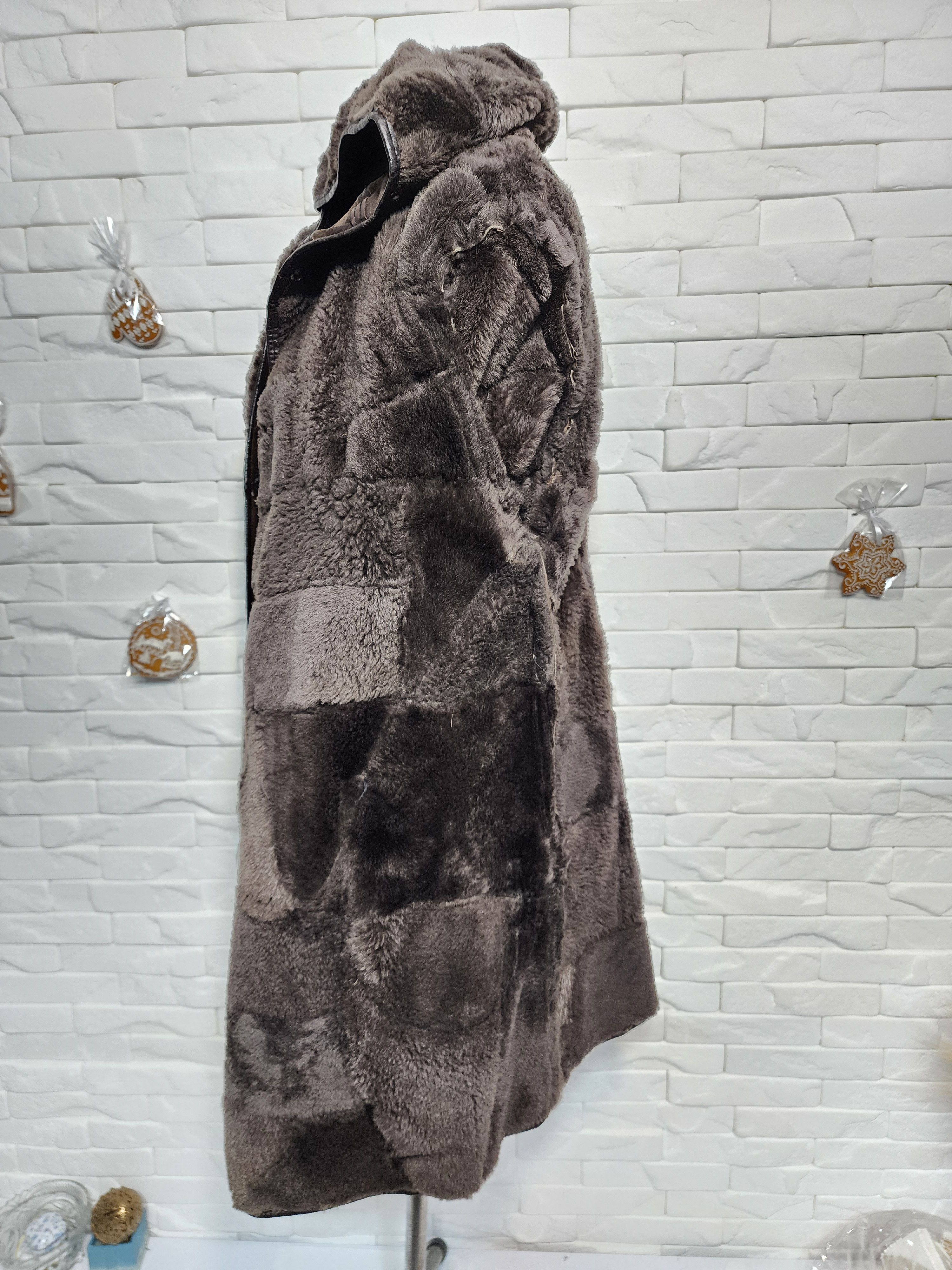 Furla Brown Sheepskin Coat: Women's Hooded Fur Winter Coat Size XL / US 12-14 / IT 48-50 - 8 Thumbnail