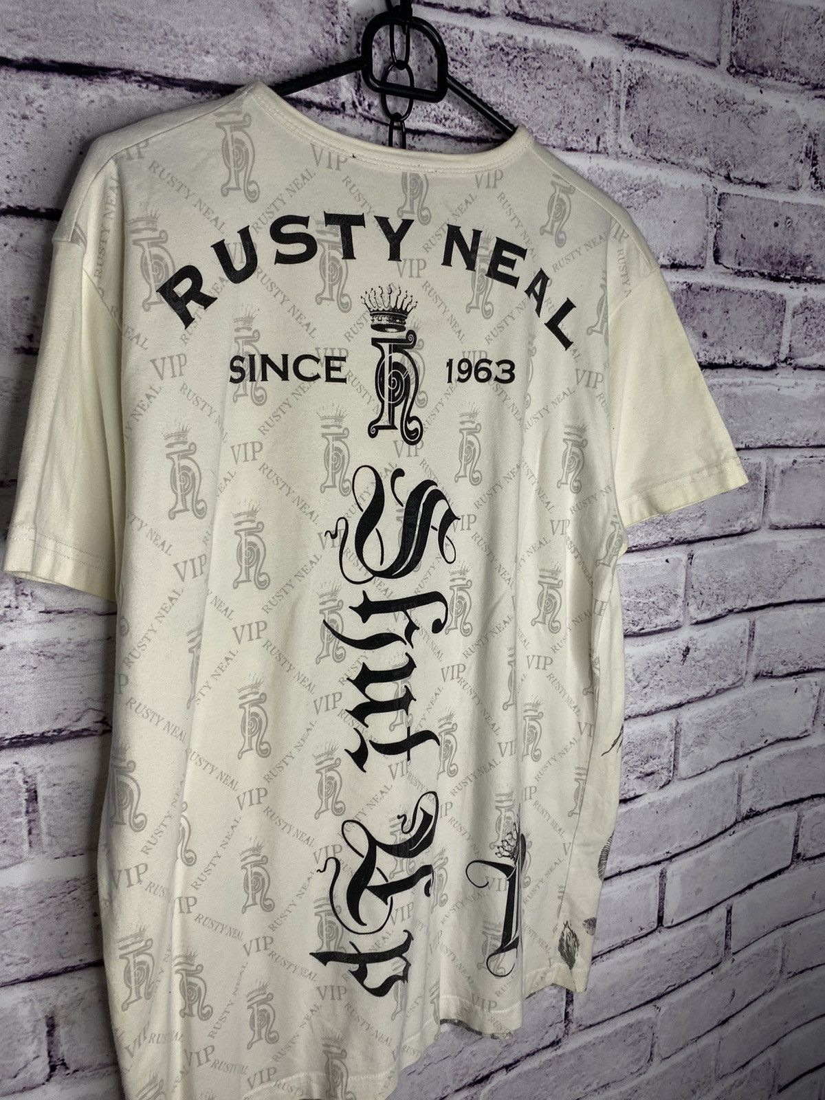 Vintage Men's Vibtage T-Shirt avant Gard Rusty Neal overprint logo Size US XL / EU 56 / 4 - 13 Thumbnail