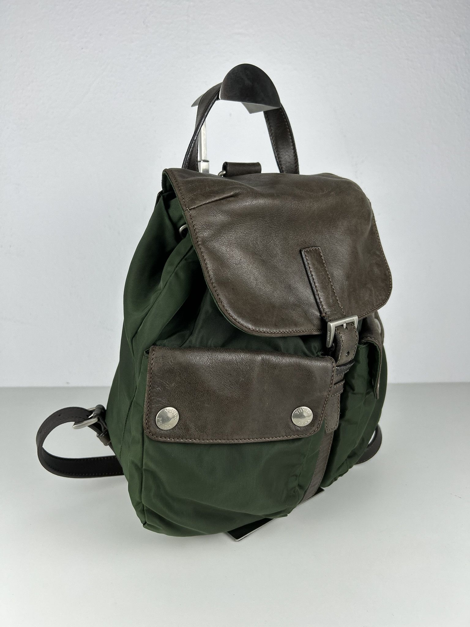 Prada Vintage Prada nylon and leather triangle logo cargo backpack Size ONE SIZE - 6 Thumbnail
