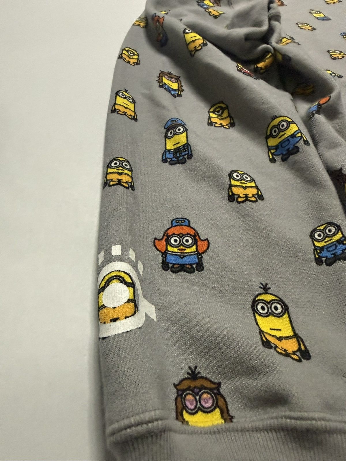 Bape BAPE x Minions grey shark hoodie Size US L / EU 52-54 / 3 - 12 Thumbnail