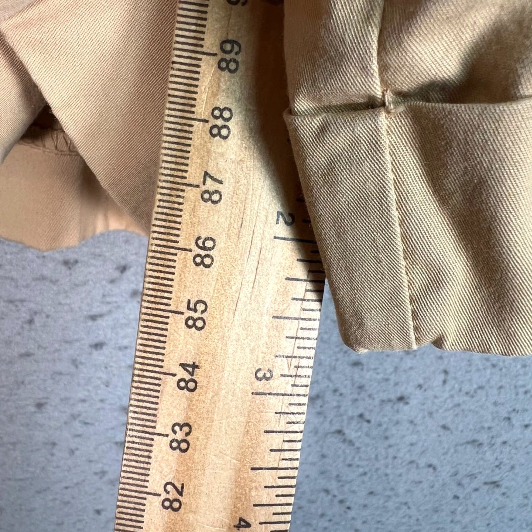 Zara Zara Chino Shorts Shirt Womens Beige Cotton Blend Regular Pockets 3in Inseam. Size 32" / US 10 / IT 46 - 6 Thumbnail