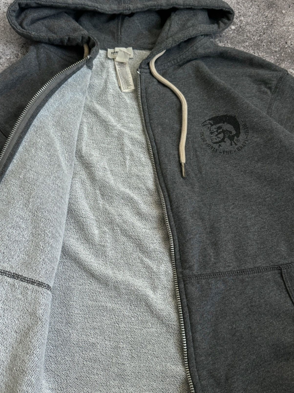 Diesel × Vintage Vintage Diesel Y2K zip hoodie logo size L Size US L / EU 52-54 / 3 - 11 Thumbnail