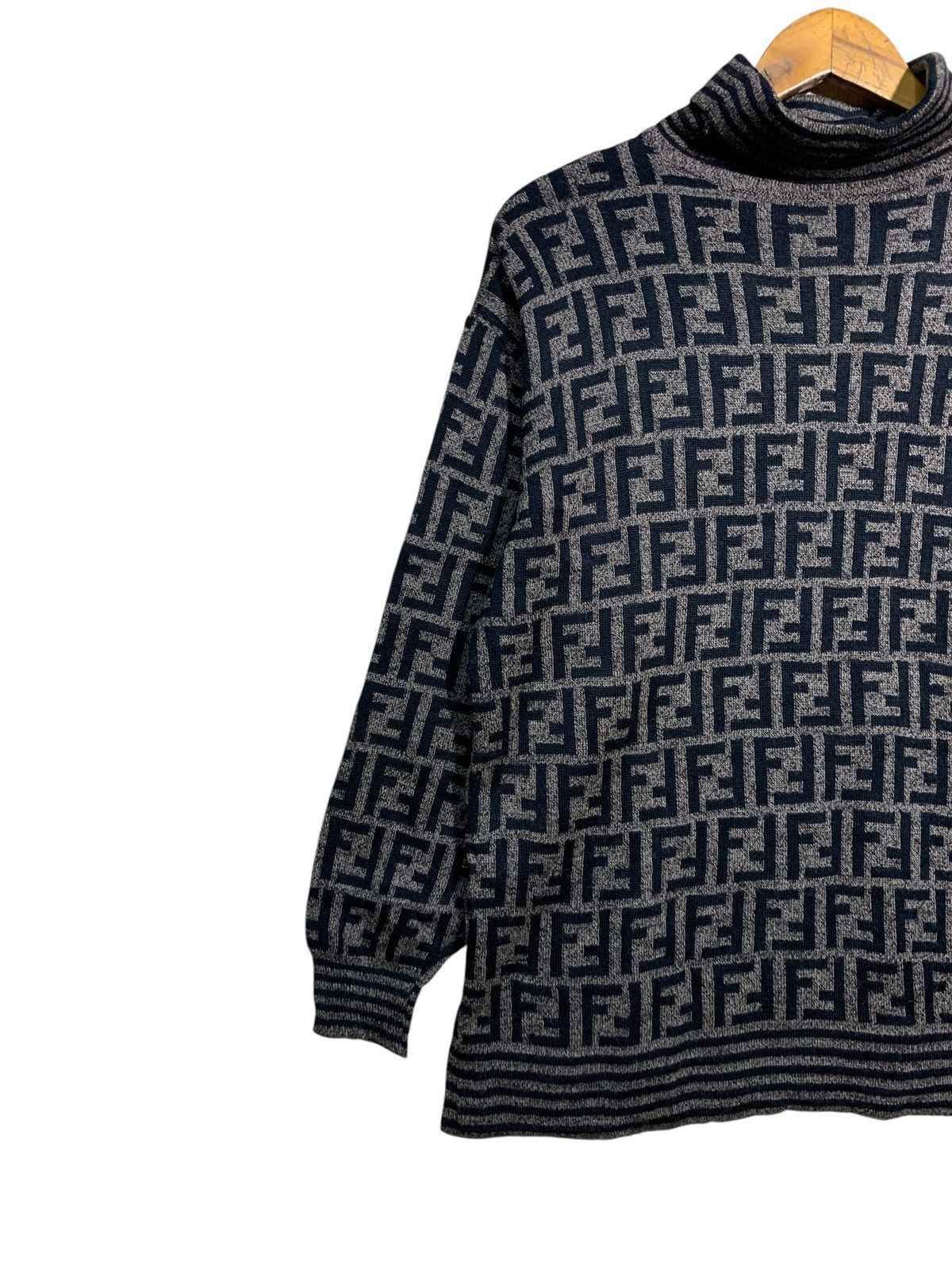 Fendi 🔥VTG FENDI ZUCCA MONOGRAM WOOL KNIT JUMPER TURTLENCK Size L / US 10 / IT 46 - 6 Thumbnail