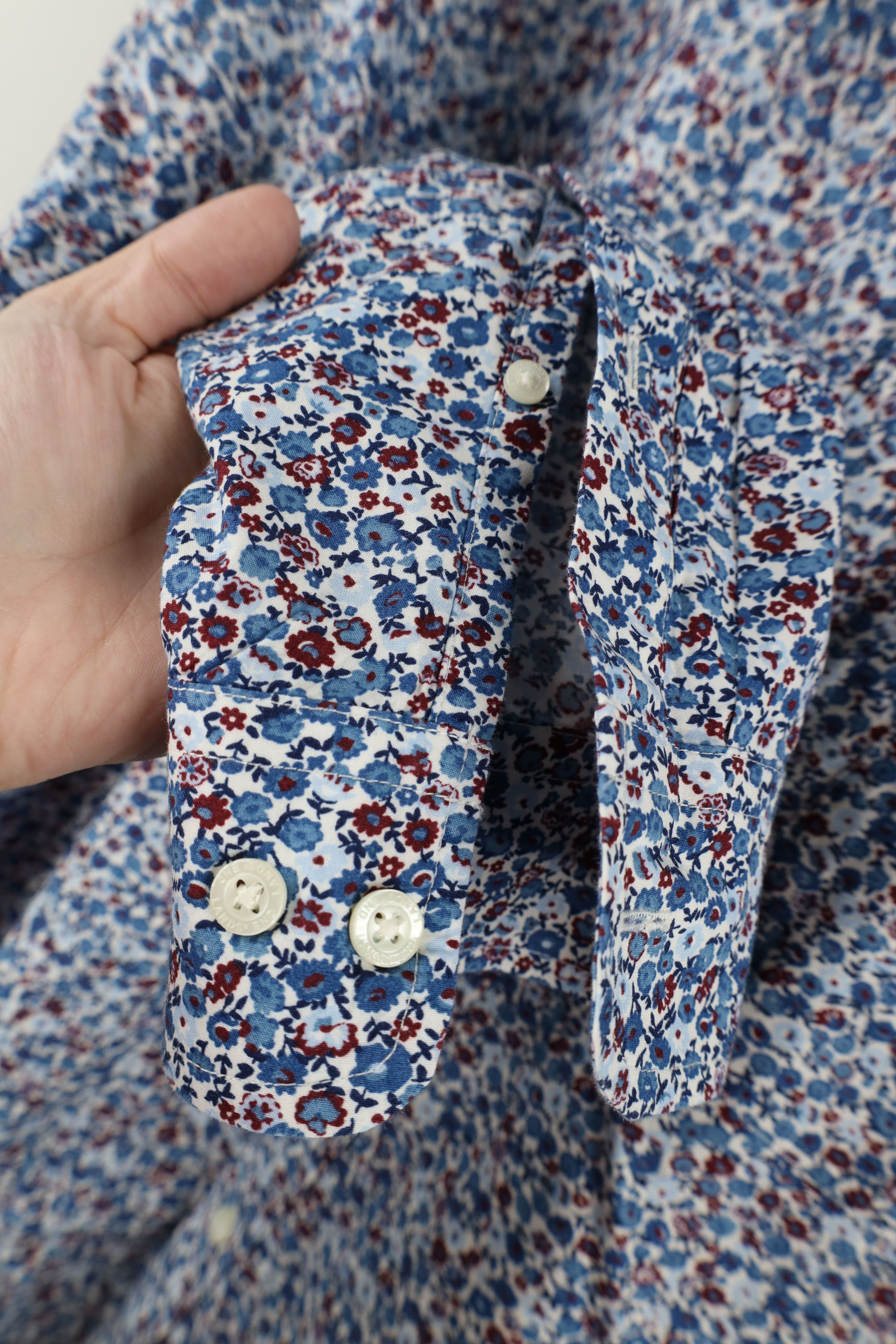 Lands' End × Vintage Vintage Y2K Lands End Over Print Collared Button Down Shirt Size US L / EU 52-54 / 3 - 4 Thumbnail