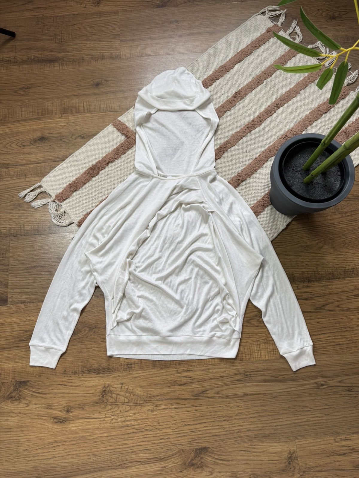 Japanese Brand ISSEY MIYAKE STYLE MESH MILKA AVANT GARDE LONG SLEEVE Size ONE SIZE - 2 Thumbnail