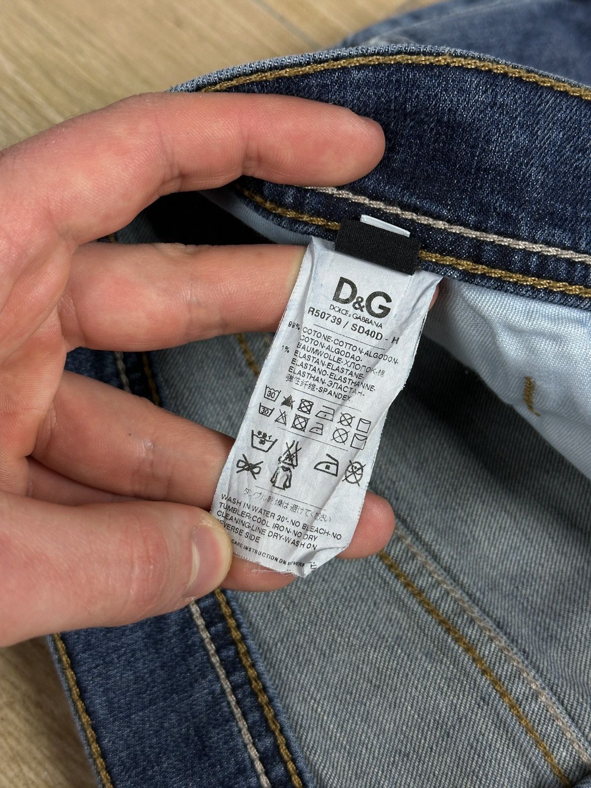 Dolce & Gabbana × Vintage Vintage Y2K Dolce & Gabbana Denim Shorts Size US 34 / EU 50 - 7 Thumbnail
