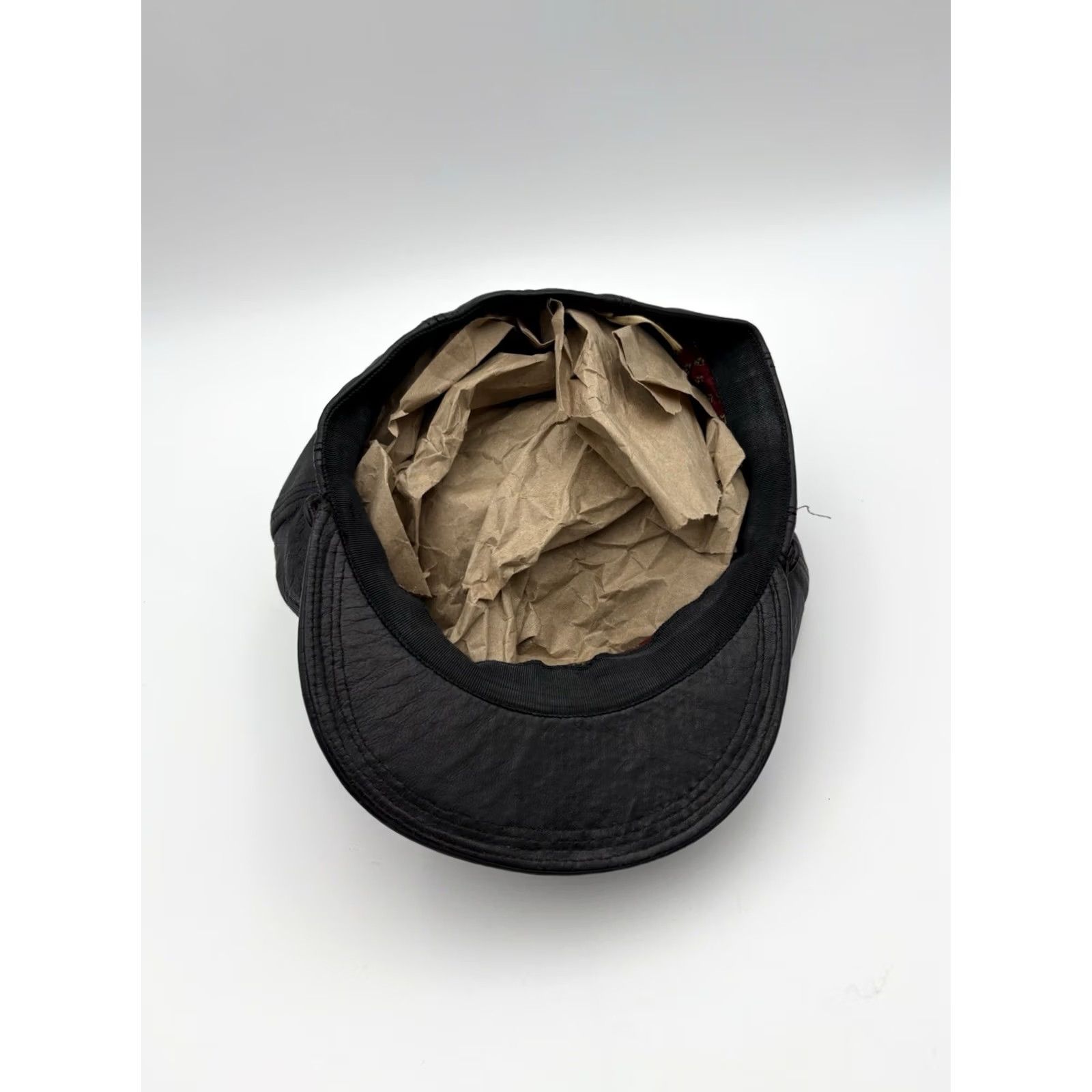 Spitfire VINTAGE Torpedo GT Paris Black Leather Spitfire Newsboy Cap L Men Size 58 Black Leather Spitfire Newsboy Cap Mens Vintage Paris Torpedo GT Size ONE SIZE - 6 Thumbnail