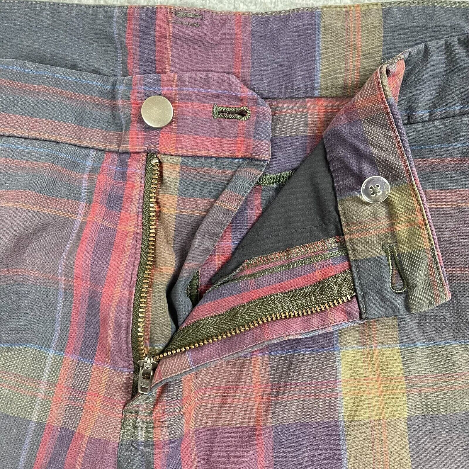 Lululemon Lululemon Plaid Casual Outdoor Flat Front Pockets Short Size US 38 / EU 54 - 3 Thumbnail