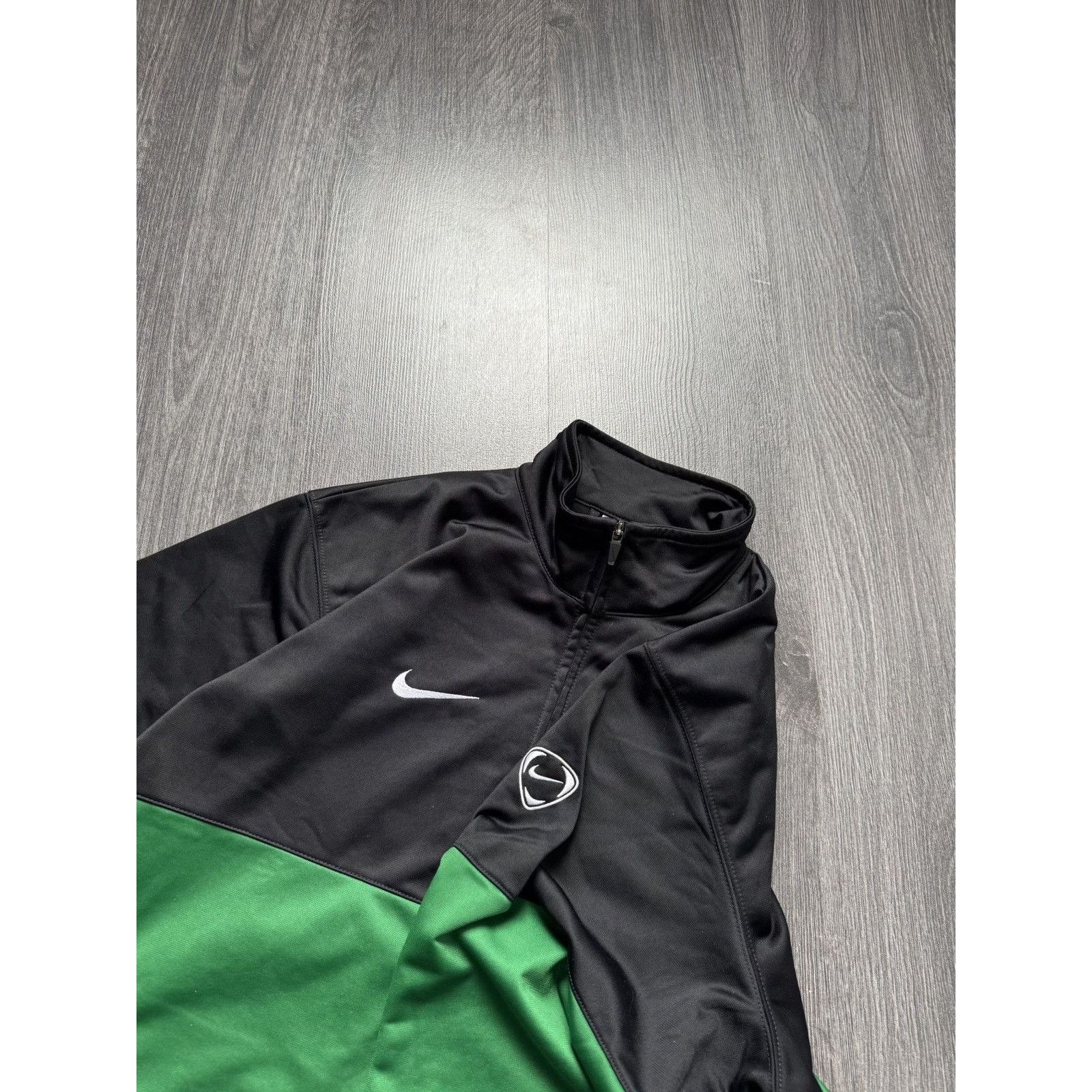 Nike × Vintage Vintage Nike Zip Up Swoosh Baggy Fit Size US M / EU 48-50 / 2 - 4 Thumbnail