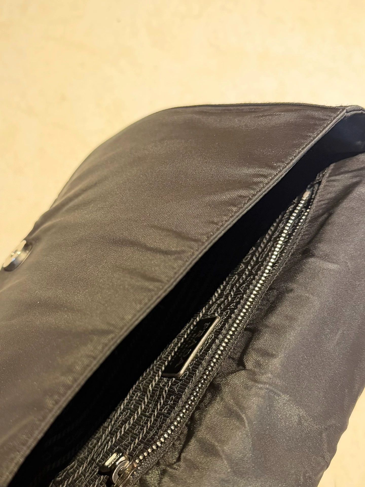 Prada Prada Tactical Logo Rivet Nylon Shoulder Bag Black Unisex Size ONE SIZE - 5 Thumbnail