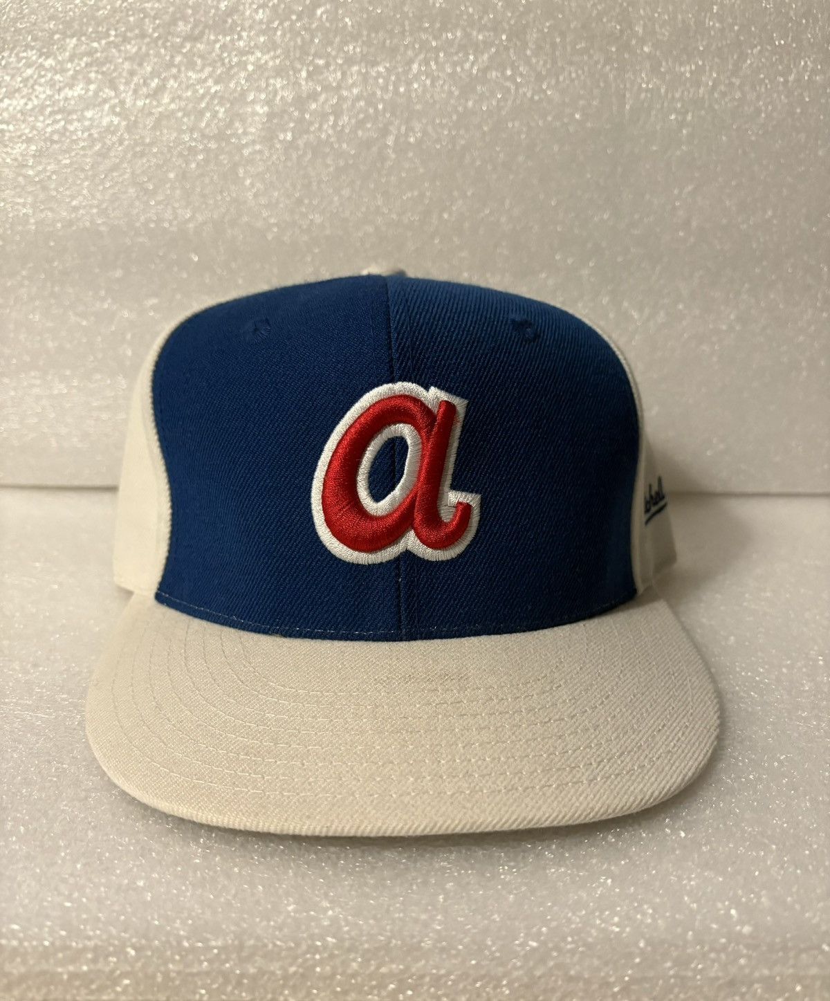 Mitchell & Ness × New Era × Vintage Atlanta Braves Fitted Hat Size 7 3/8 Size ONE SIZE - 1 Thumbnail