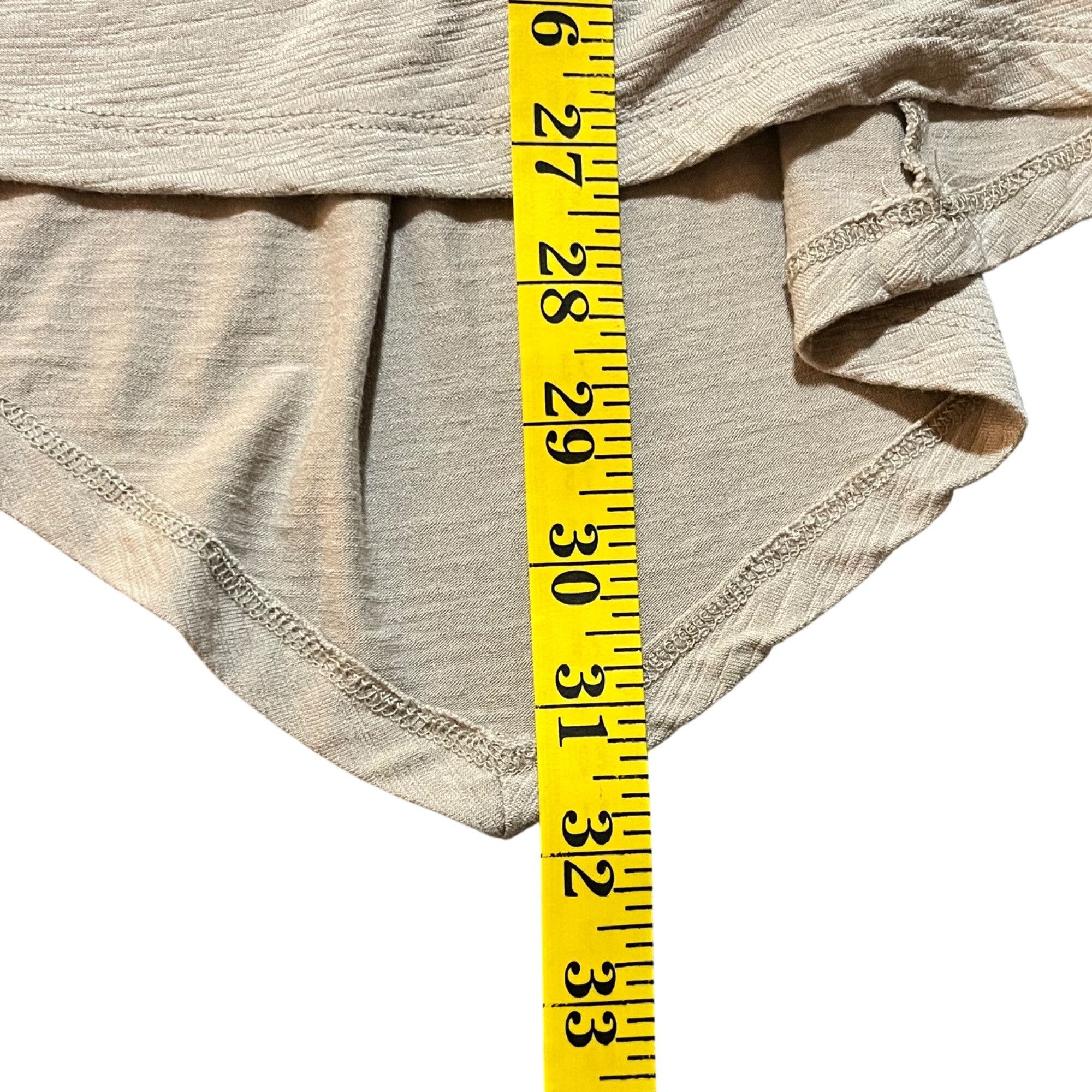 Other Lisa Rinna Beige Top Small Lightweight Minimalist Cottage co Size S / US 4 / IT 40 - 7 Thumbnail