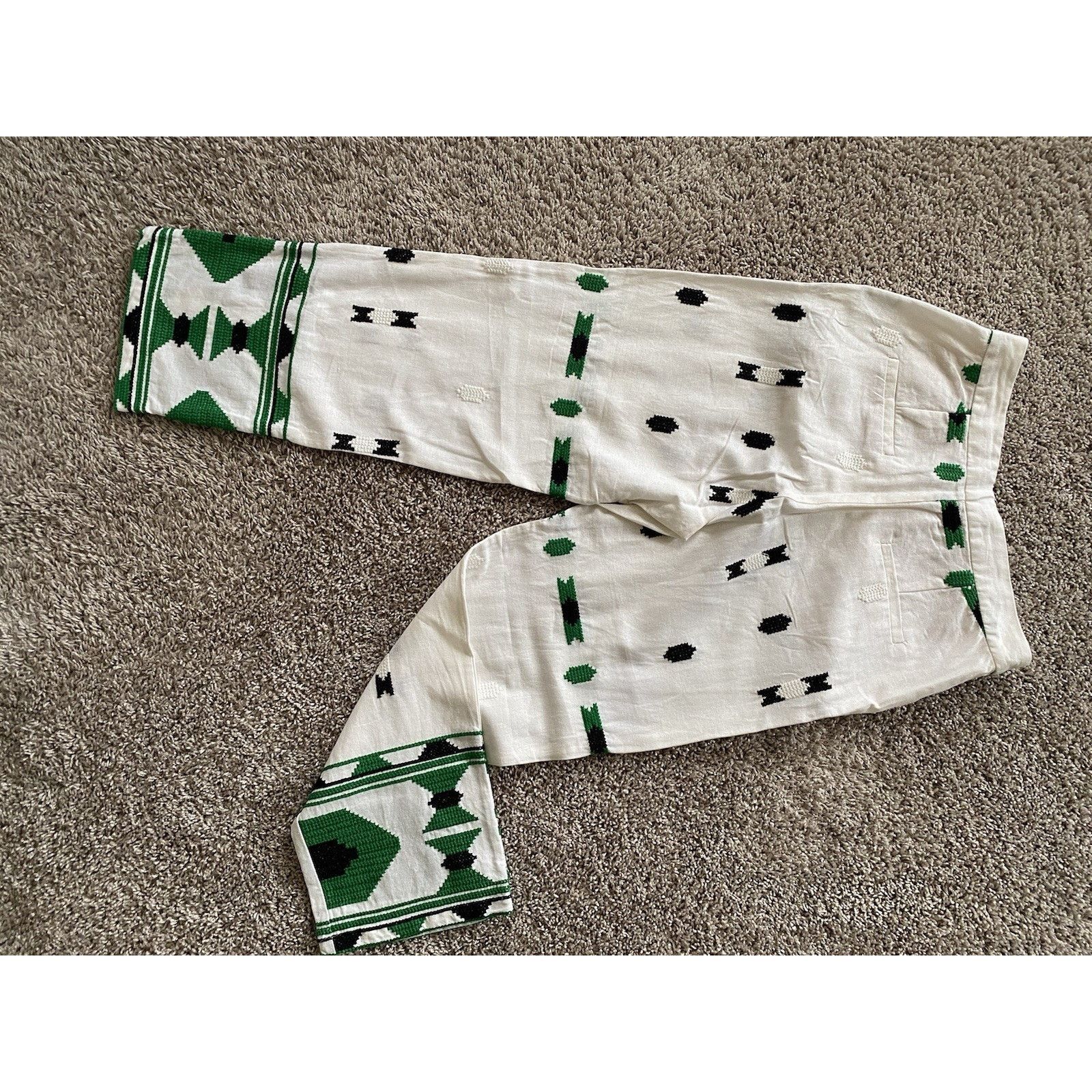 Zara Linen Pants From Zara w green embroidered Aztec Designs Size 28" / US 6 / IT 42 - 4 Thumbnail