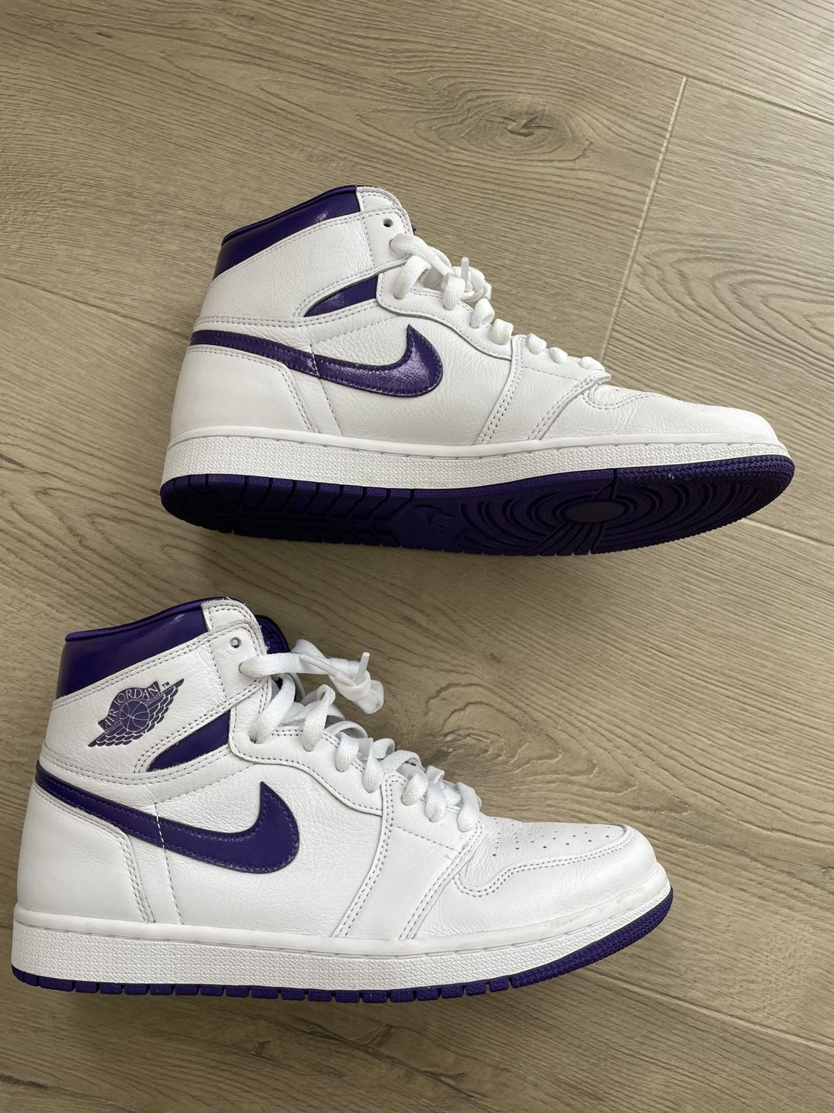 Jordan Brand Air Jordan 1 High OG Purple Size US 9.5 / IT 39.5 - 4 Thumbnail
