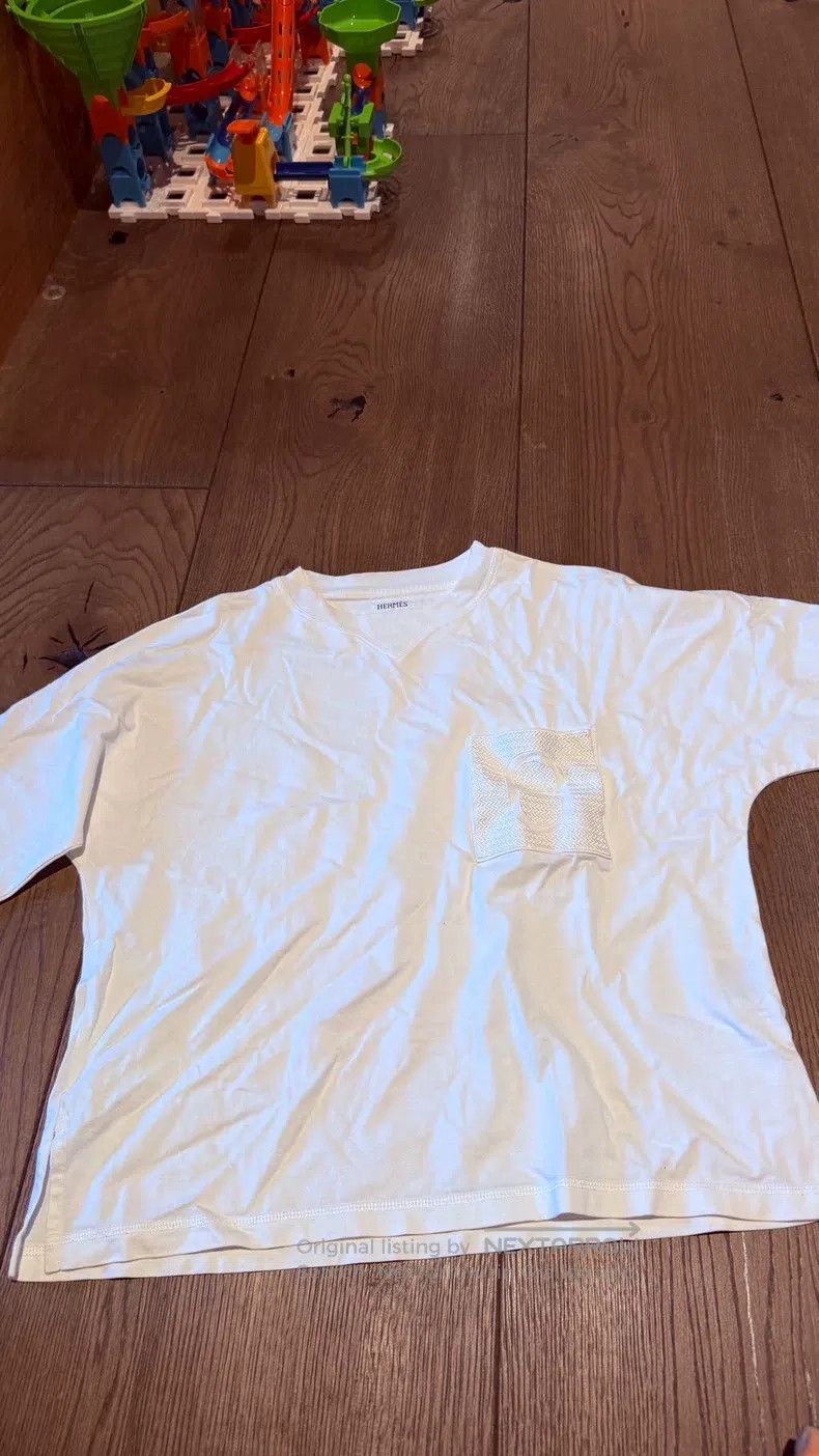Hermes Hermes White Short Sleeve Size XS / US 0-2 / IT 36-38 - 1 Thumbnail