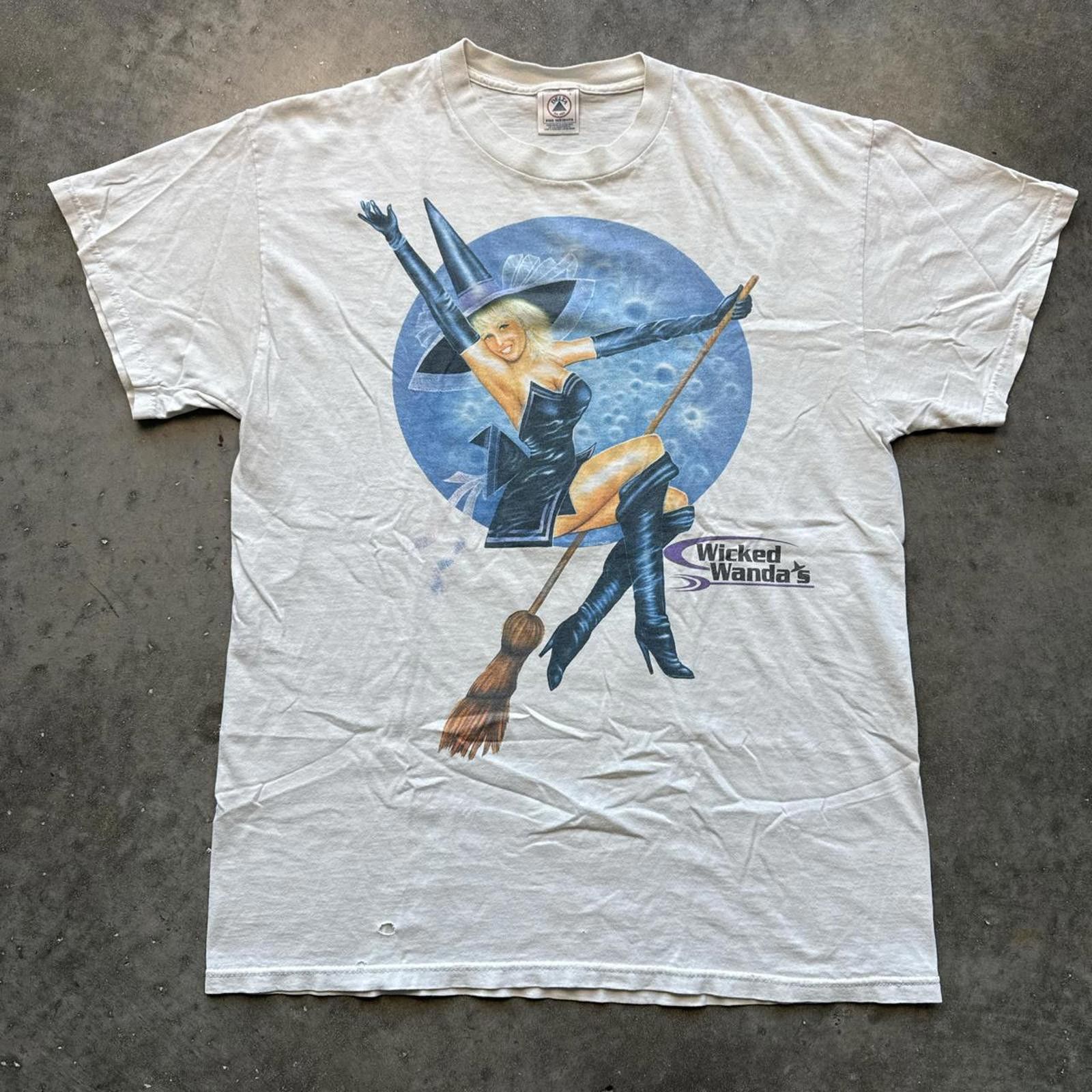 Other Wicked Wanda's Witch Vintage Delta Tag 90's Graphic T-Shirt Size US L / EU 52-54 / 3 - 1 Thumbnail