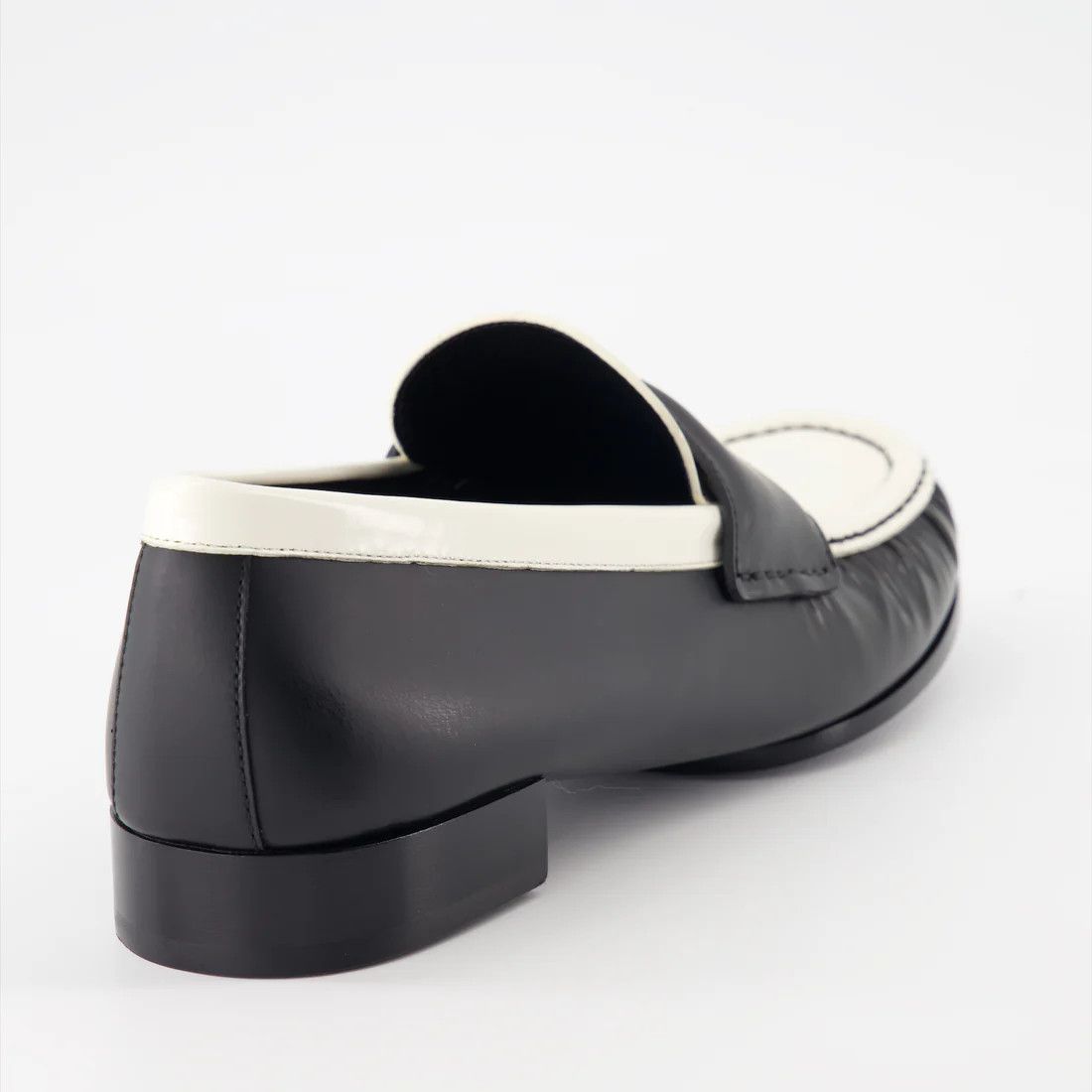 Givenchy o1srvl11e1224 4G Leather Loafers in Black/White Size US 6 / IT 36 - 6 Thumbnail