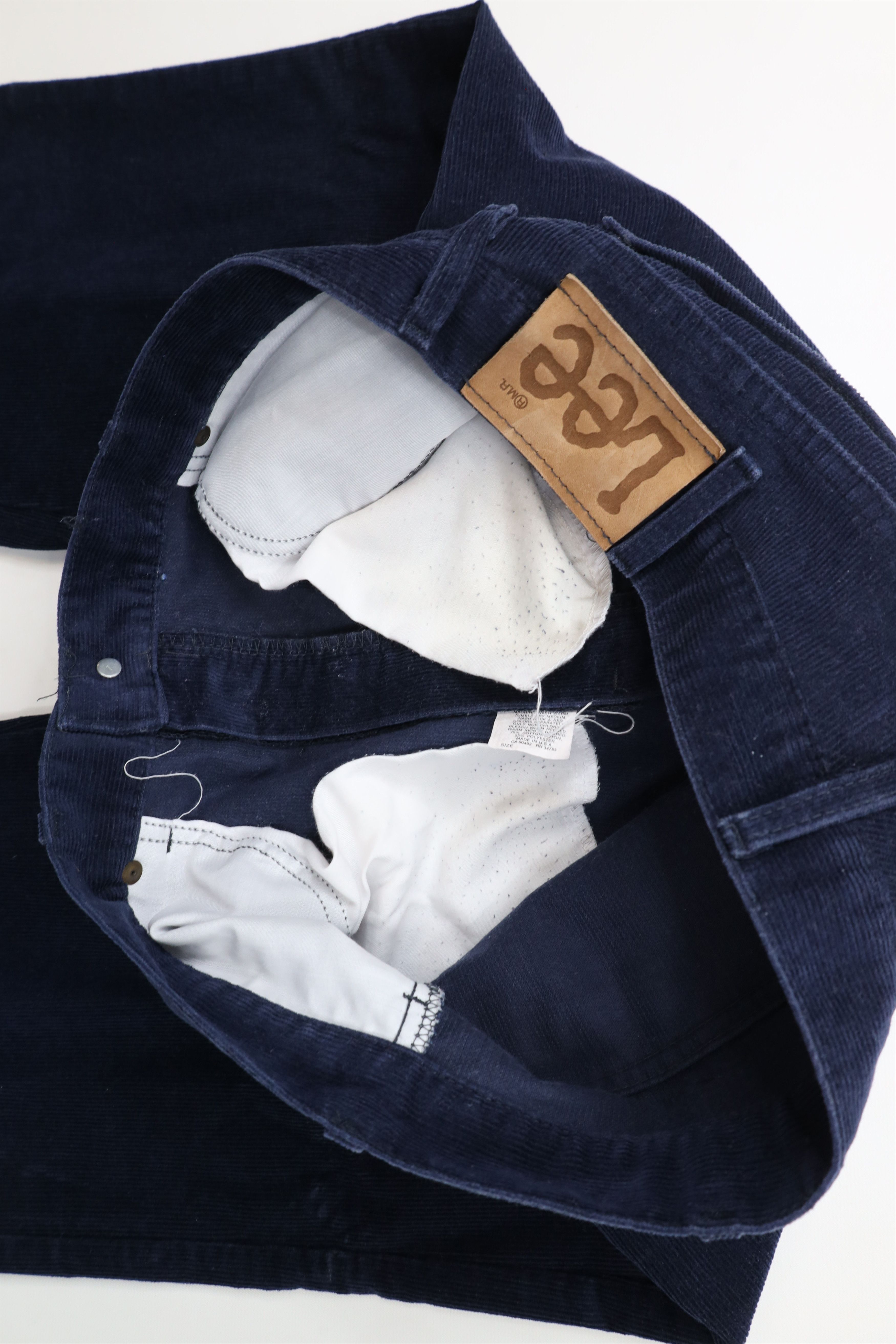 Lee × Vintage Vintage 90s Lee Straight Leg Corduroy Chino Pants Blue USA Size US 36 / EU 52 - 9 Thumbnail