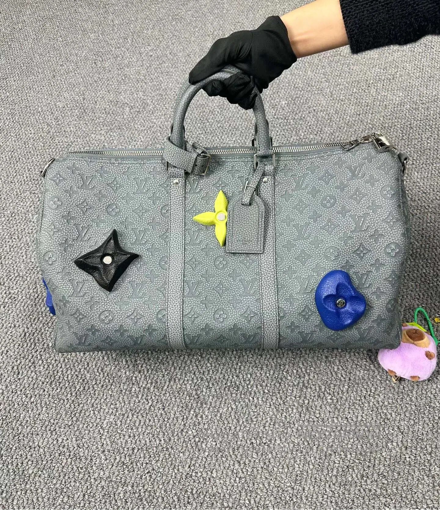 Louis Vuitton Louis Vuitton Monogrammed Flower Sticker Travel Bag| Size ONE SIZE - 1 Thumbnail