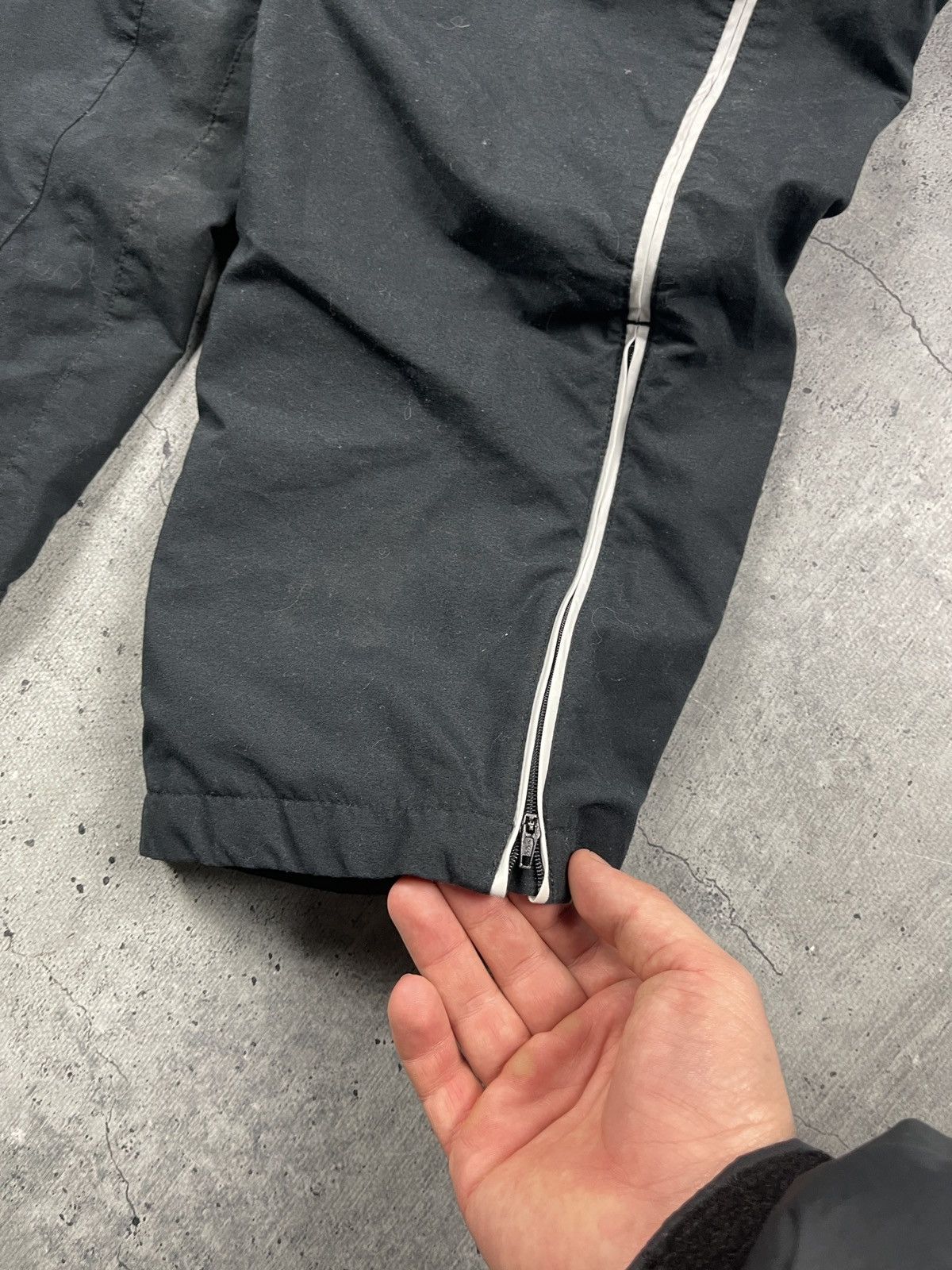 Nike × Vintage Nike Vintage Parachute Y2K Nylon Track Pants Joggers Hype L Size US 34 / EU 50 - 4 Thumbnail