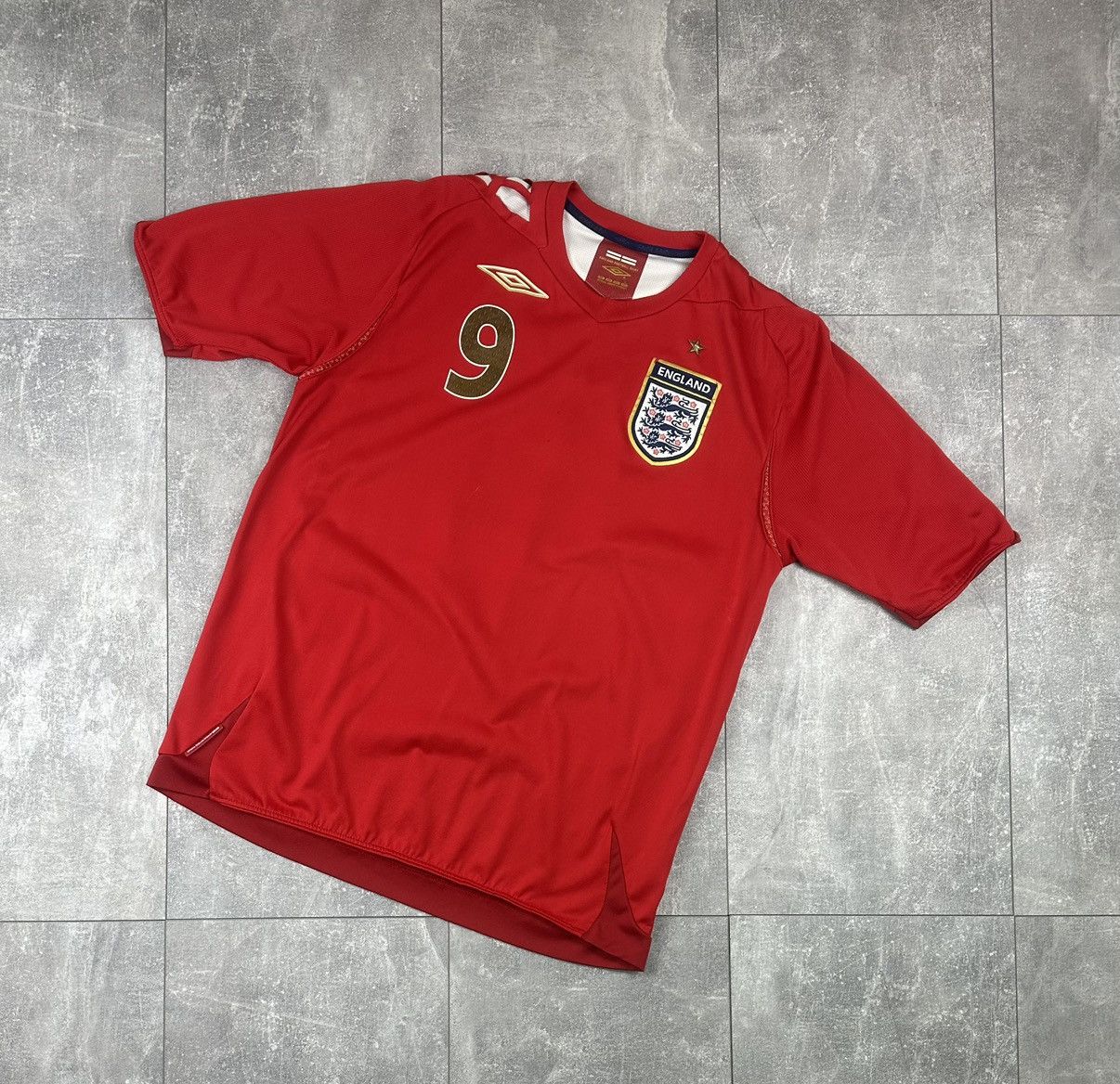 Umbro Umbro England National Team #9 Rooney 2006/08 Away Jersey Size US L / EU 52-54 / 3 - 1 Thumbnail