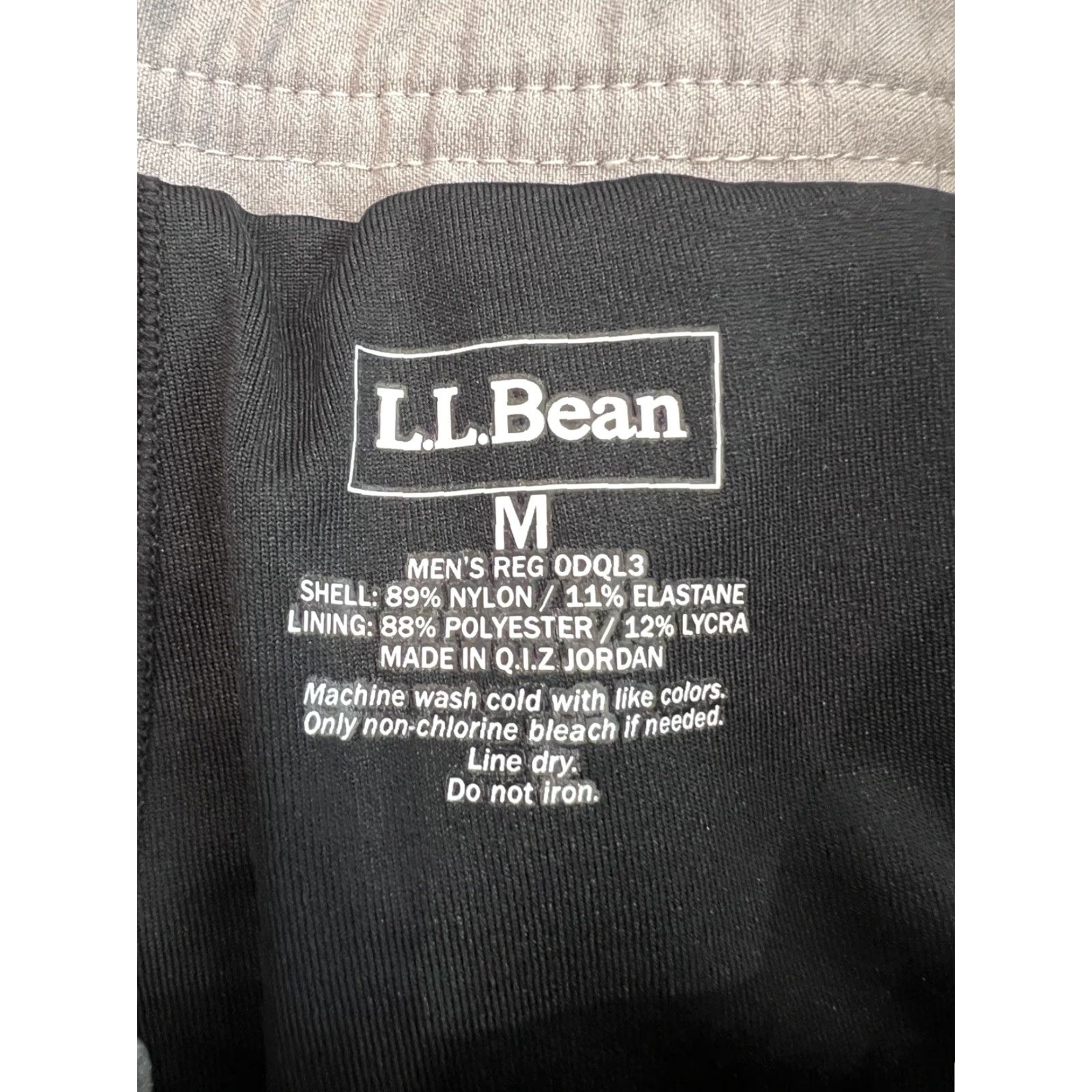 Vintage VINTAGE LL Bean Biking Shorts Men’s Medium Cargo Pants Casual Travel Workwear Beige Nylon Spandex 90s Outdoor Size US 31 - 5 Thumbnail