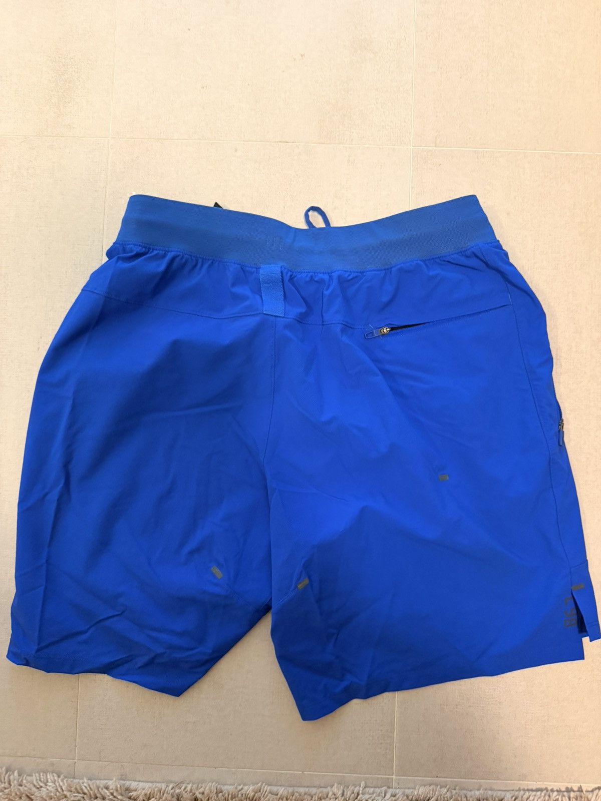 Lululemon Lululemon sports workout shorts blue Size US 32 / EU 48 - 2 Thumbnail