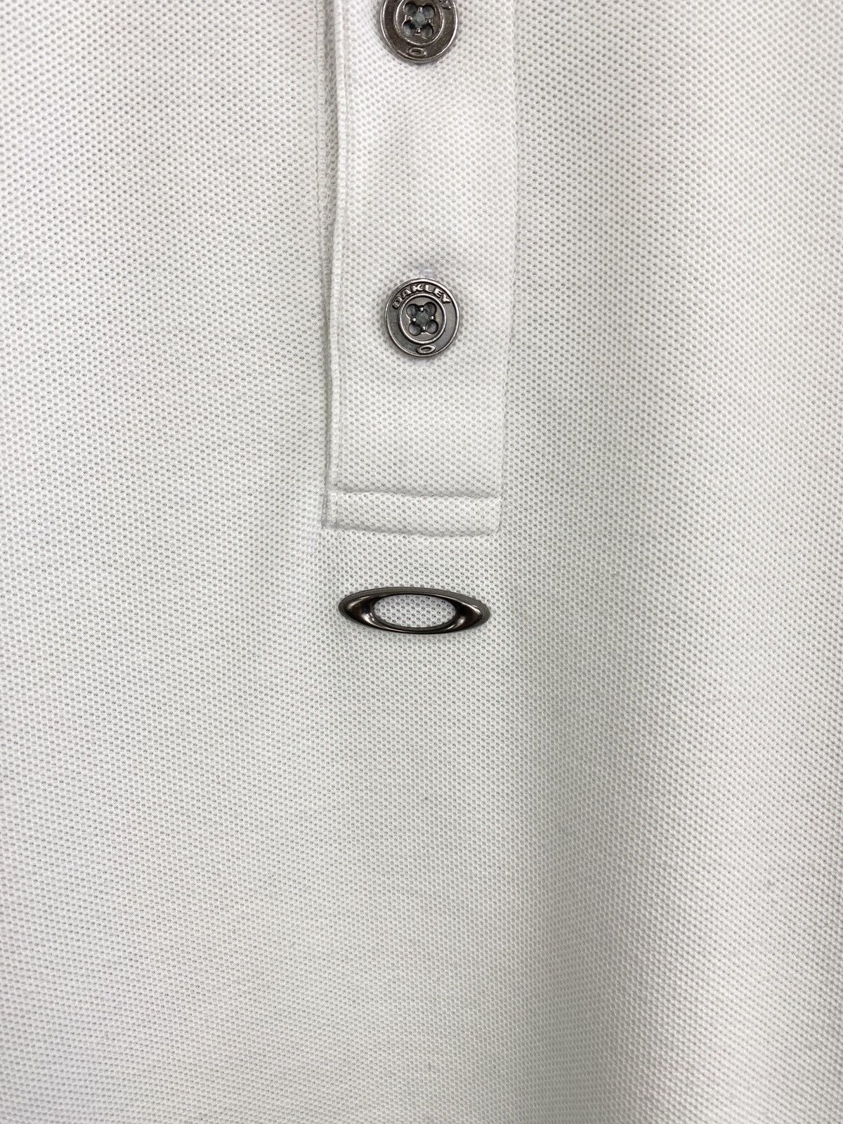 Oakley 🇺🇸 Vintage 90s Oakley Metal Logo Polo T-Shirt Rare Retro Y2K Size US M / EU 48-50 / 2 - 4 Thumbnail