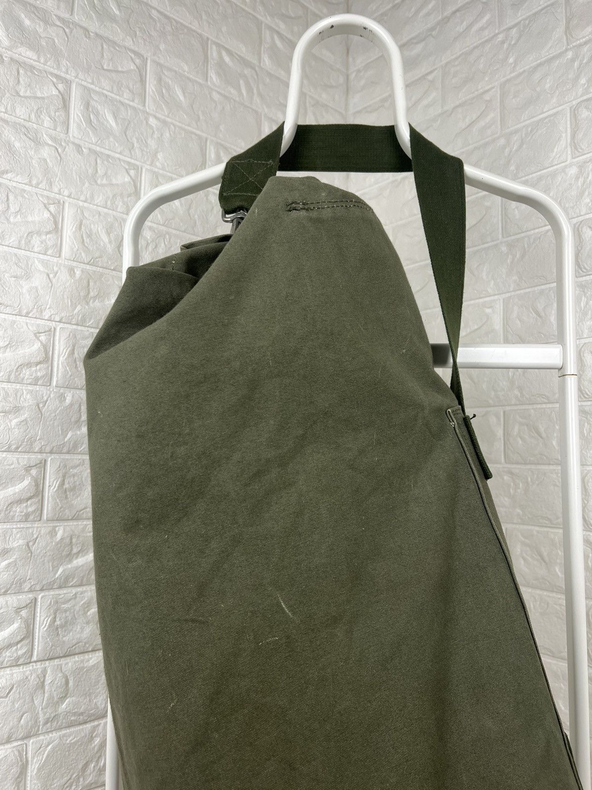 Vintage Vintage 1970s 70s US Military Canvas Bag Shoulder Strap Army Size ONE SIZE - 4 Thumbnail