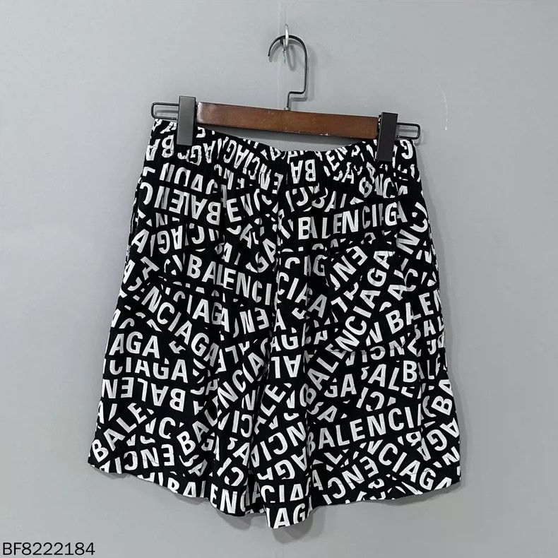 Balenciaga Balenciaga Bullet screen full of logo shorts Size US 32 / EU 48 - 3 Thumbnail