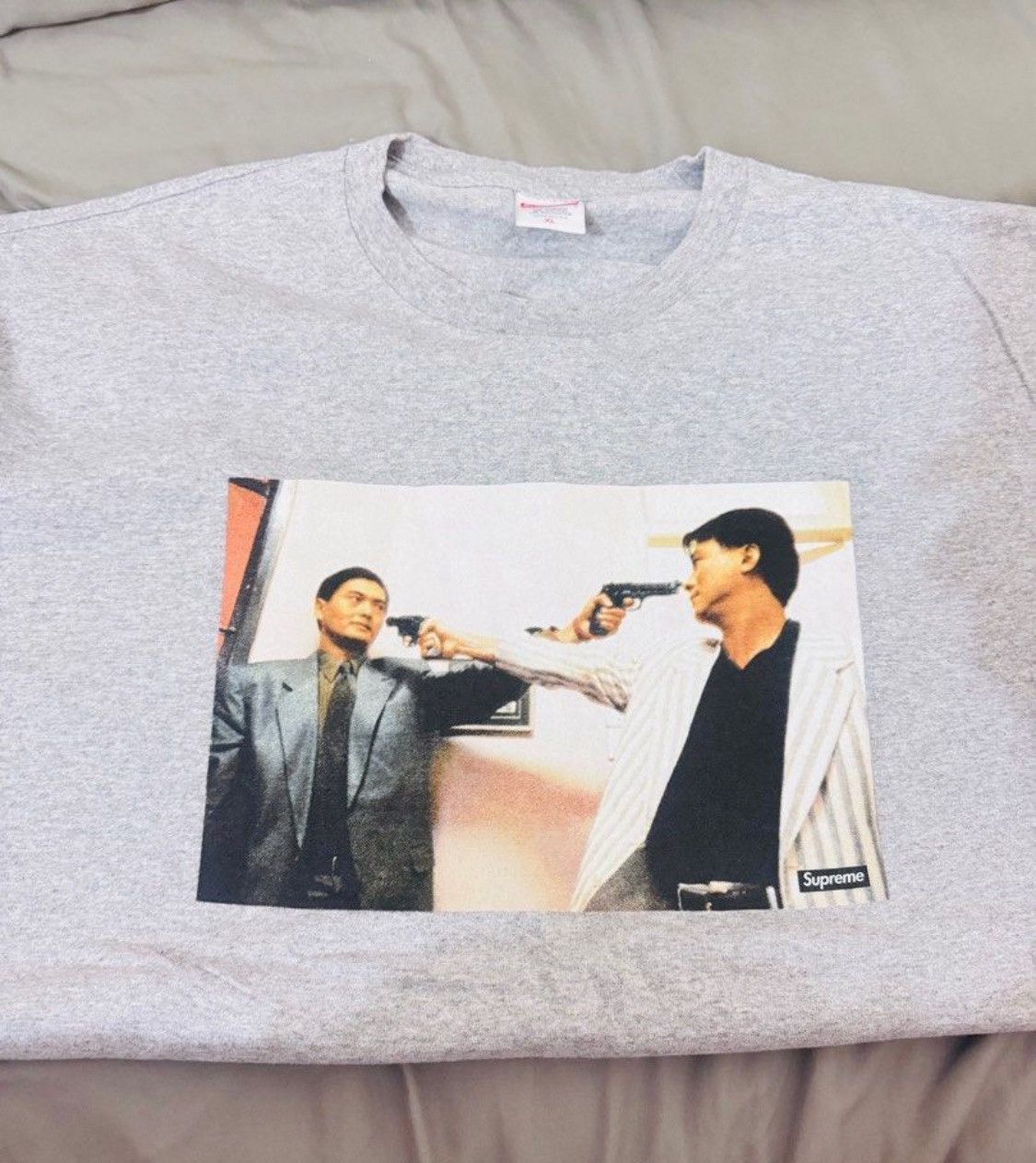 Supreme The Killer Trust Tee ホワイト Supreme The Killer Trust Tee (FW18) - $48