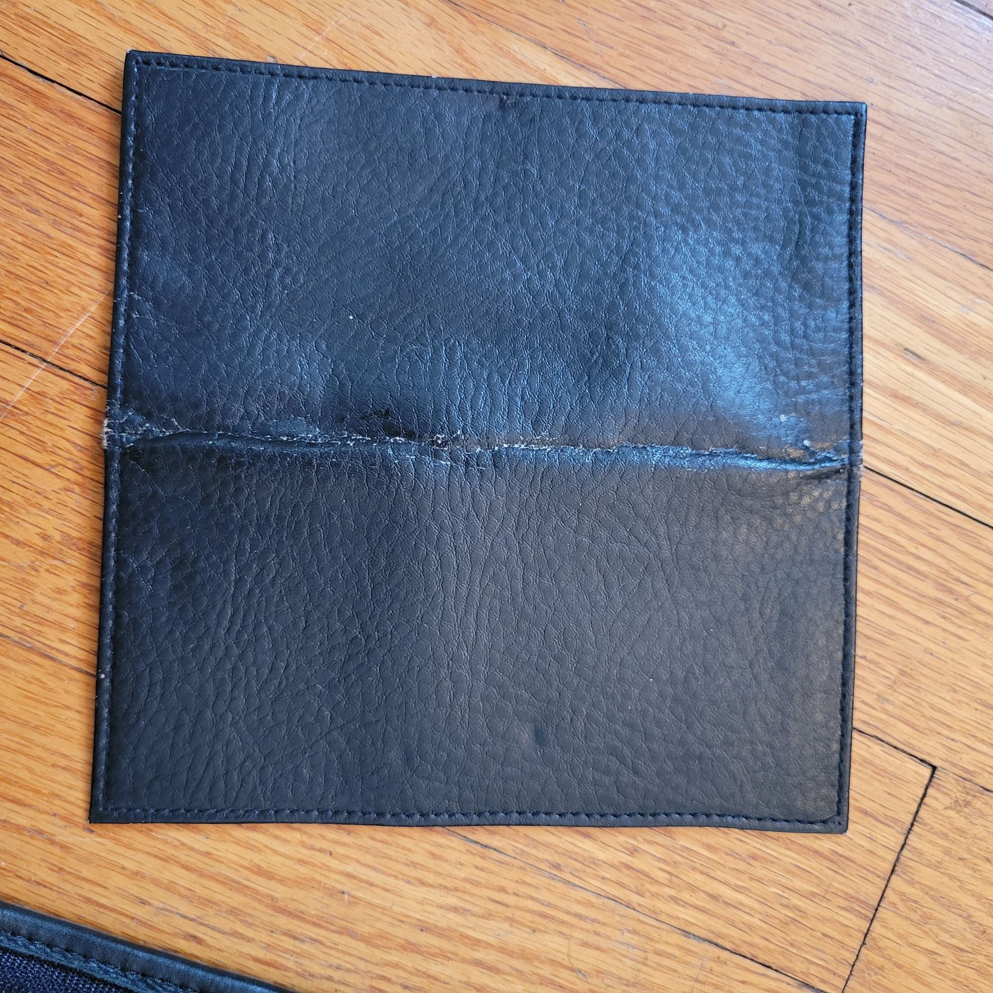 Wilsons Leather Wilsons Black Leather Business Portfolio Adjustable Shoulder Size ONE SIZE - 12 Thumbnail