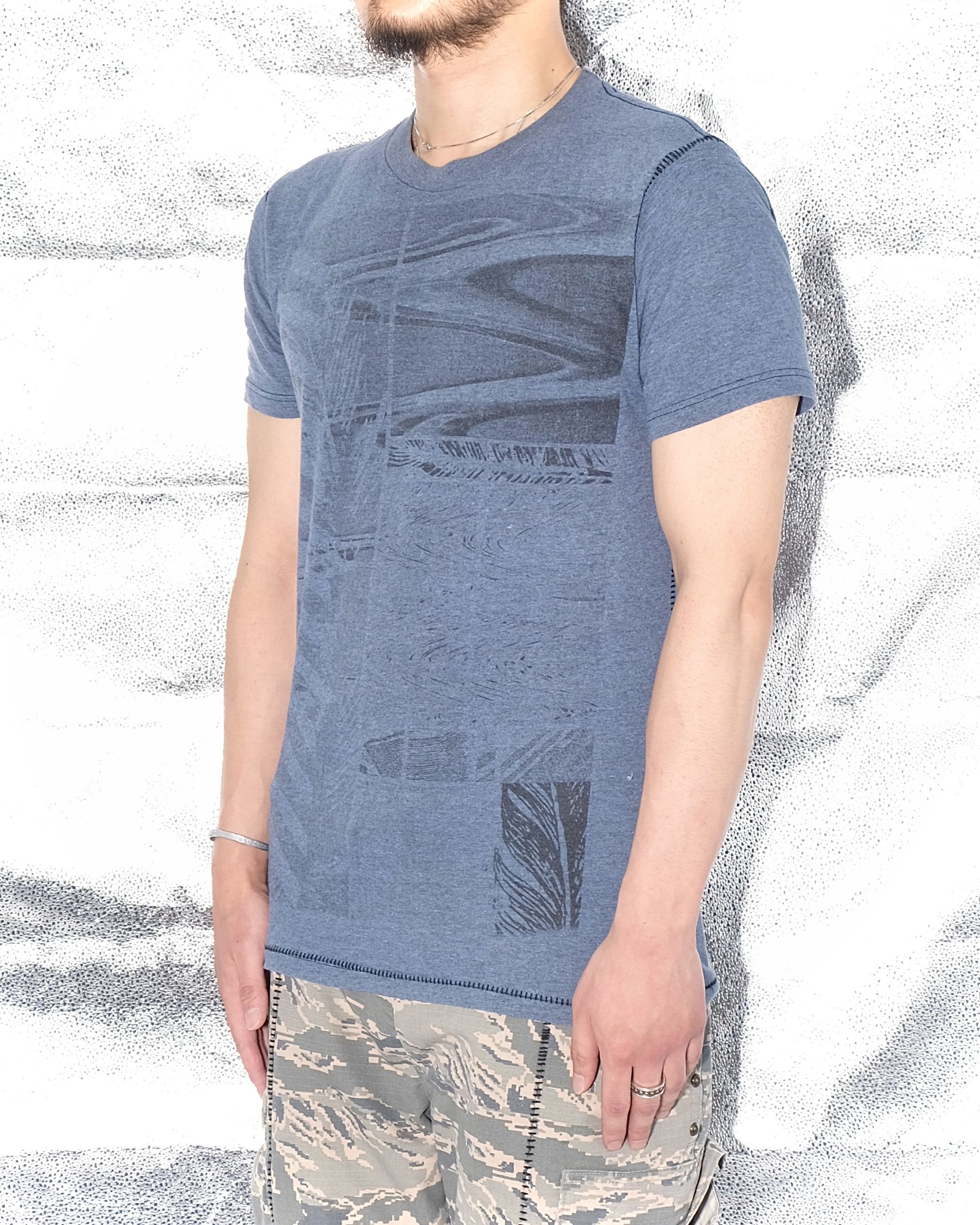 Vintage REPEAT PLUS RE-OVERLOCK VINTAGE PRINT T-SHIRT REMAKE Size 4 Size US L / EU 52-54 / 3 - 10 Thumbnail