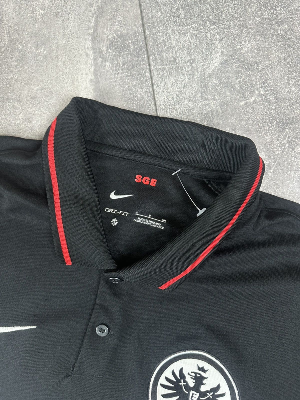 Nike Nike Eintracht Frankfurt 2021/22 Away #10 Kostic Jersey Size US S / EU 44-46 / 1 - 7 Thumbnail