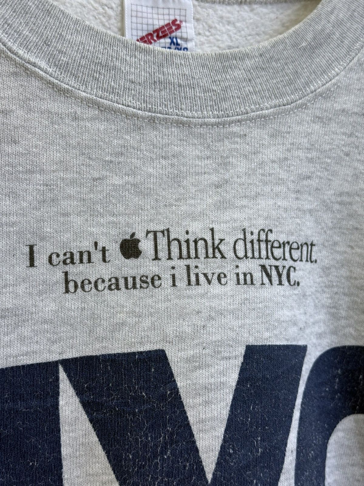 Apple Vintage 90s Apple NYC Graphic Sweatshirt Size US XL / EU 56 / 4 - 4 Thumbnail