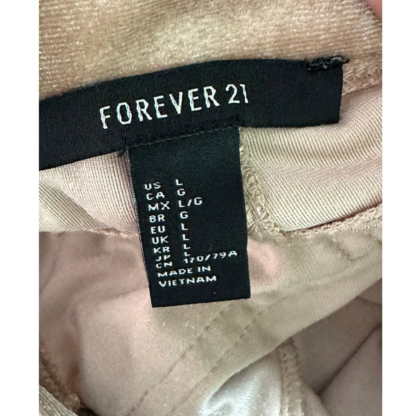 Forever 21 Forever 21 beige suede mini skirt size Large Size 30" / US 8 / IT 44 - 3 Thumbnail