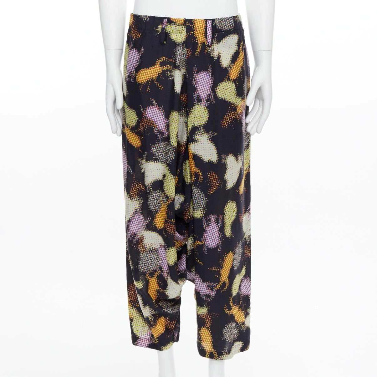 Issey Miyake ISSEY MIYAKE MEN multicolour abstract print asymmetric harem pants Size US 29 - 1 Thumbnail
